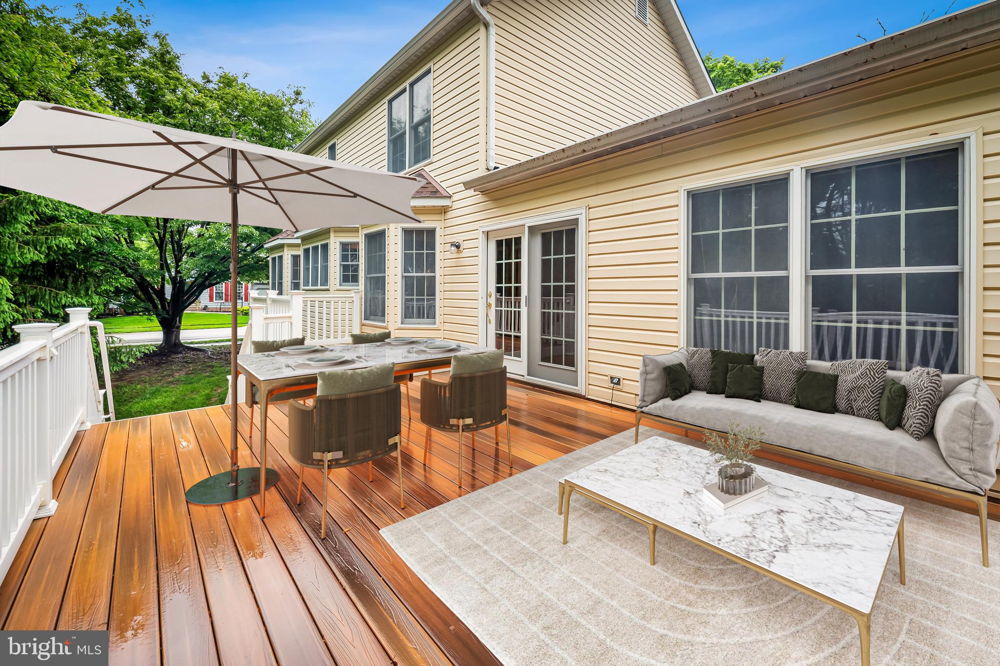 RIVERS EDGE - Residential