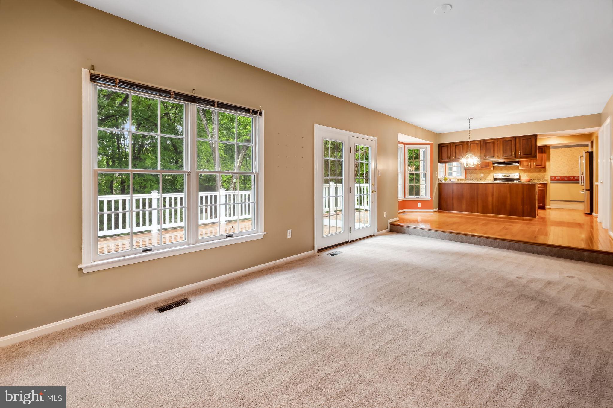 RIVERS EDGE - Residential