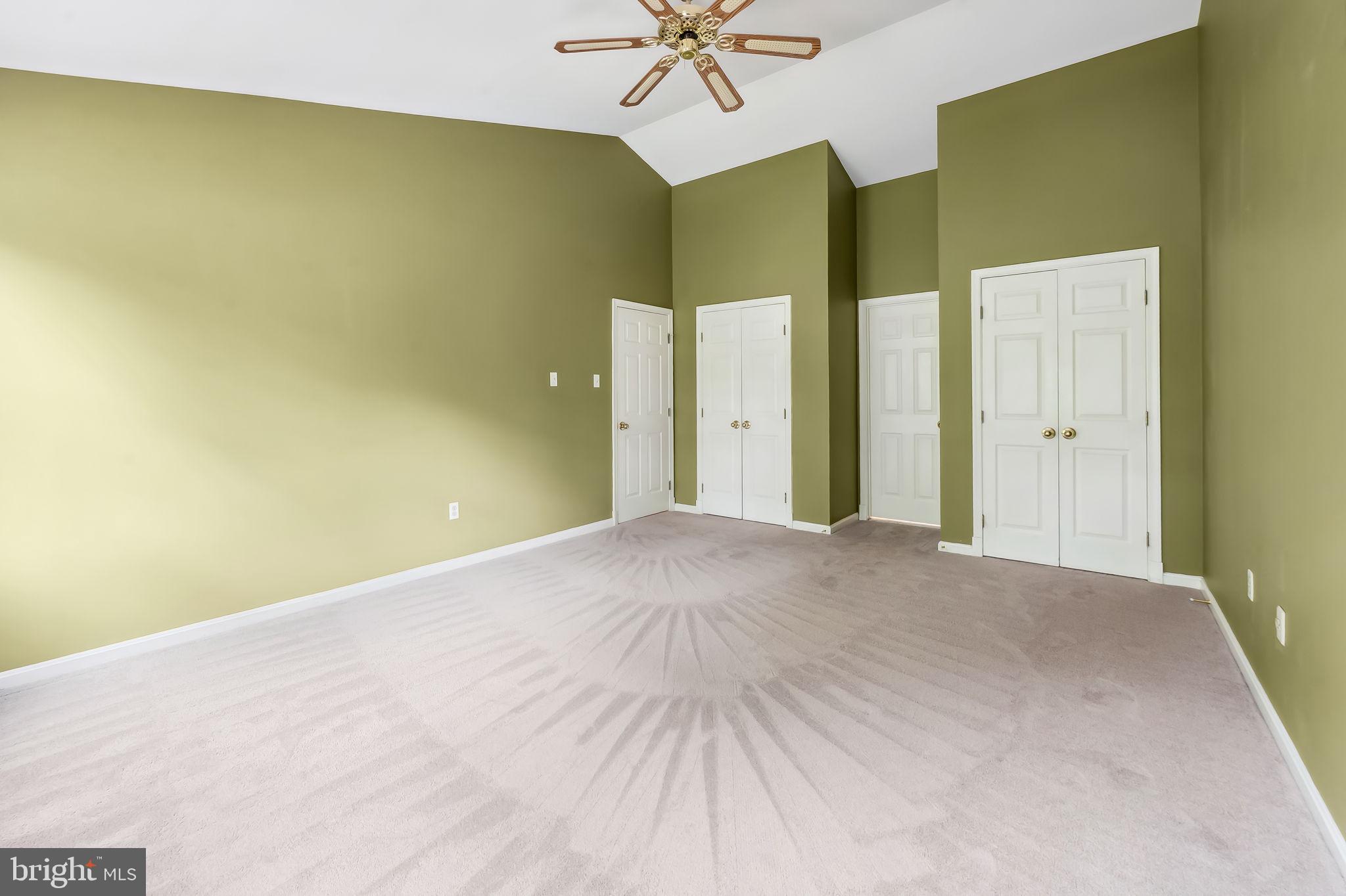 RIVERS EDGE - Residential