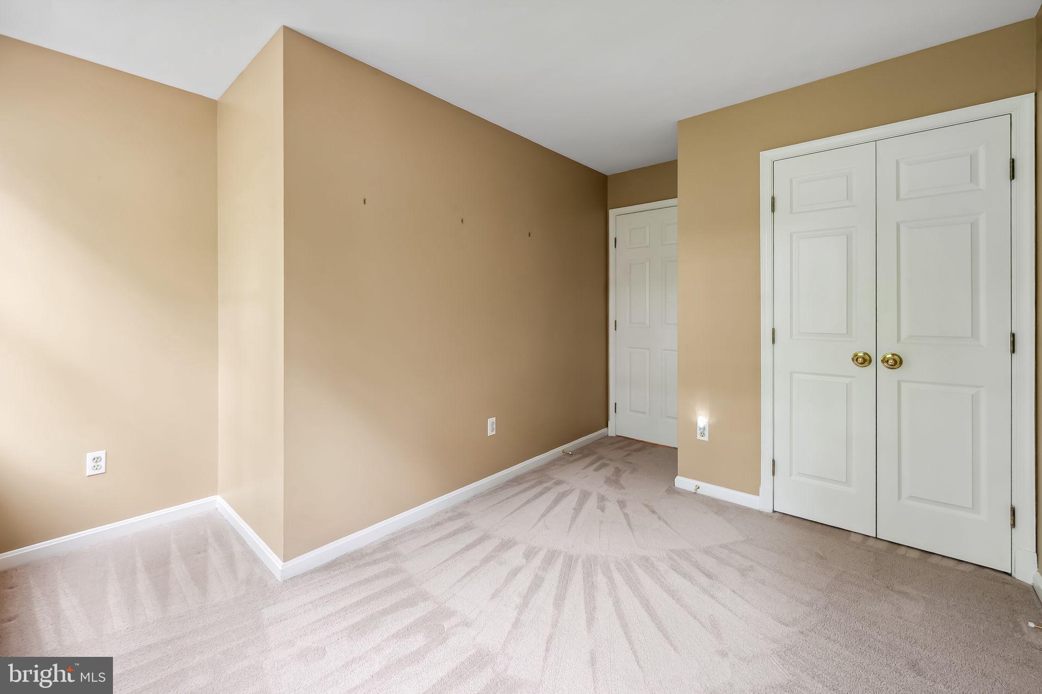 RIVERS EDGE - Residential