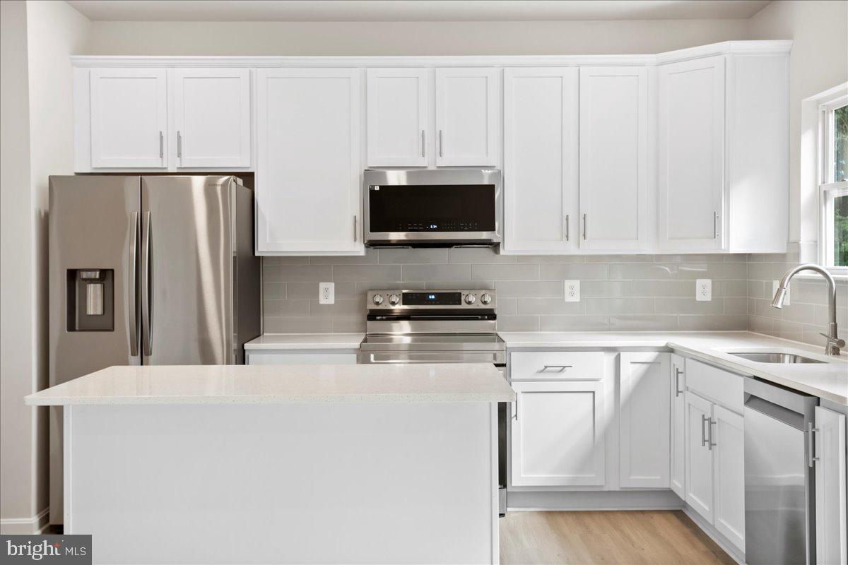 SOUTH BROOK - Residential