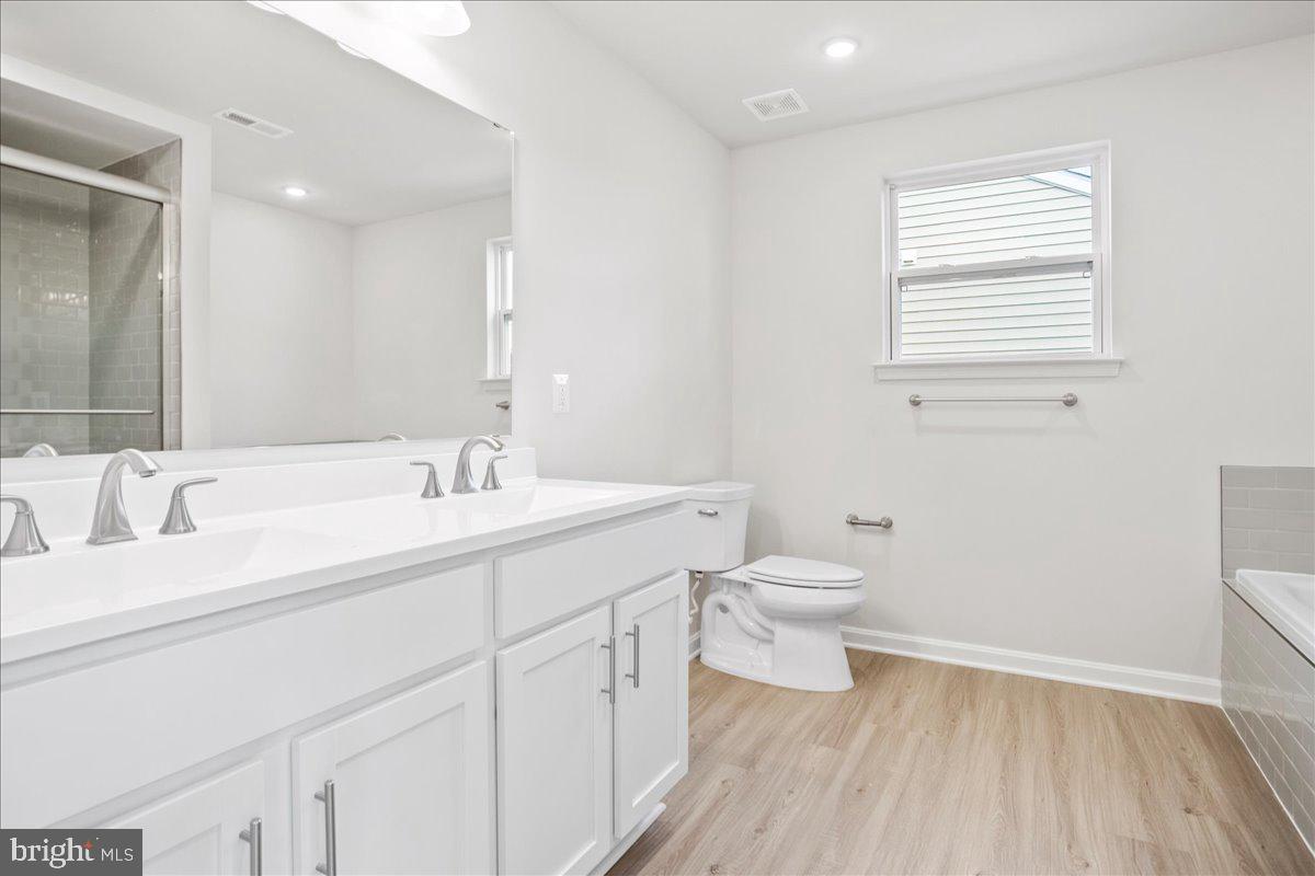 SOUTH BROOK - Residential