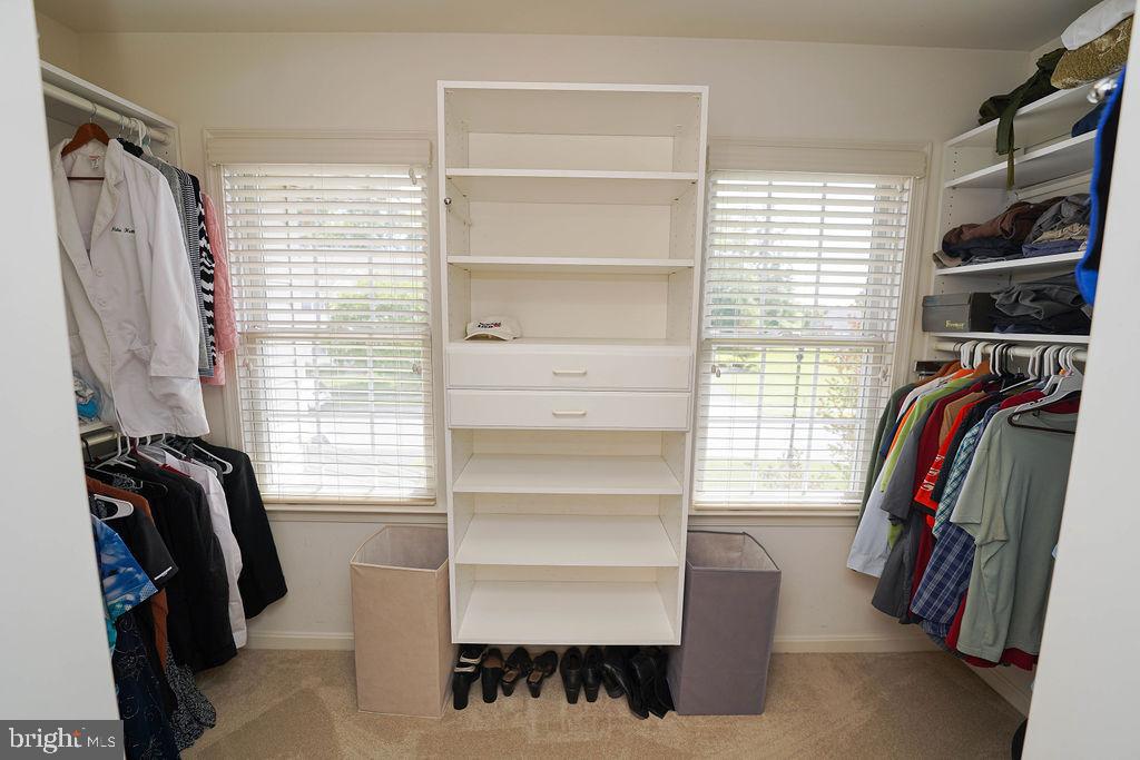 SLEEPY HOLLOW - Residential