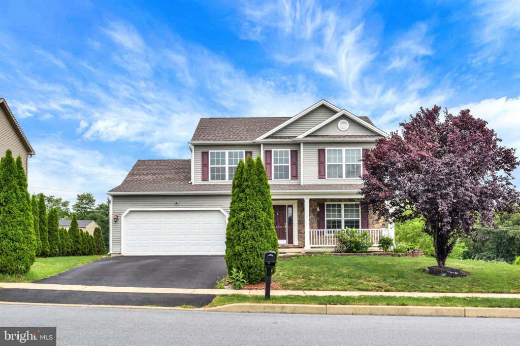 Photo of 6254 Chatham Glenn Way, HARRISBURG, PA 17111 (MLS # PADA2062722)