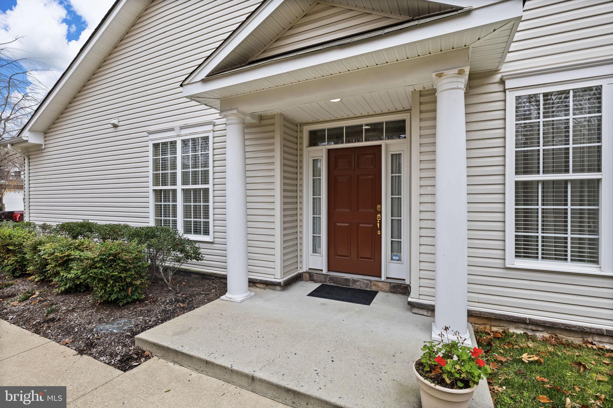 VILLAS AT SNOWDEN - Residential