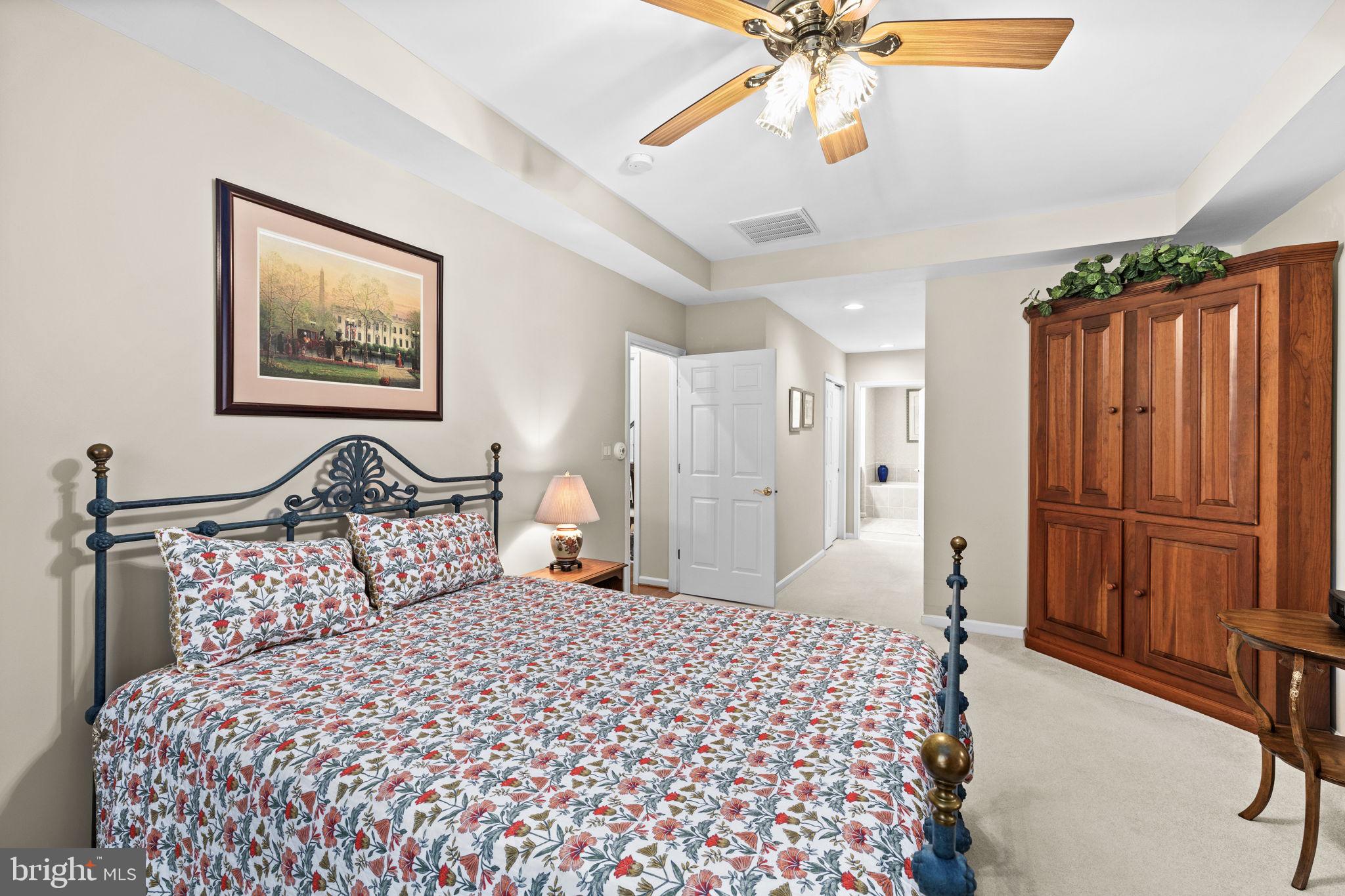 VILLAS AT SNOWDEN - Residential