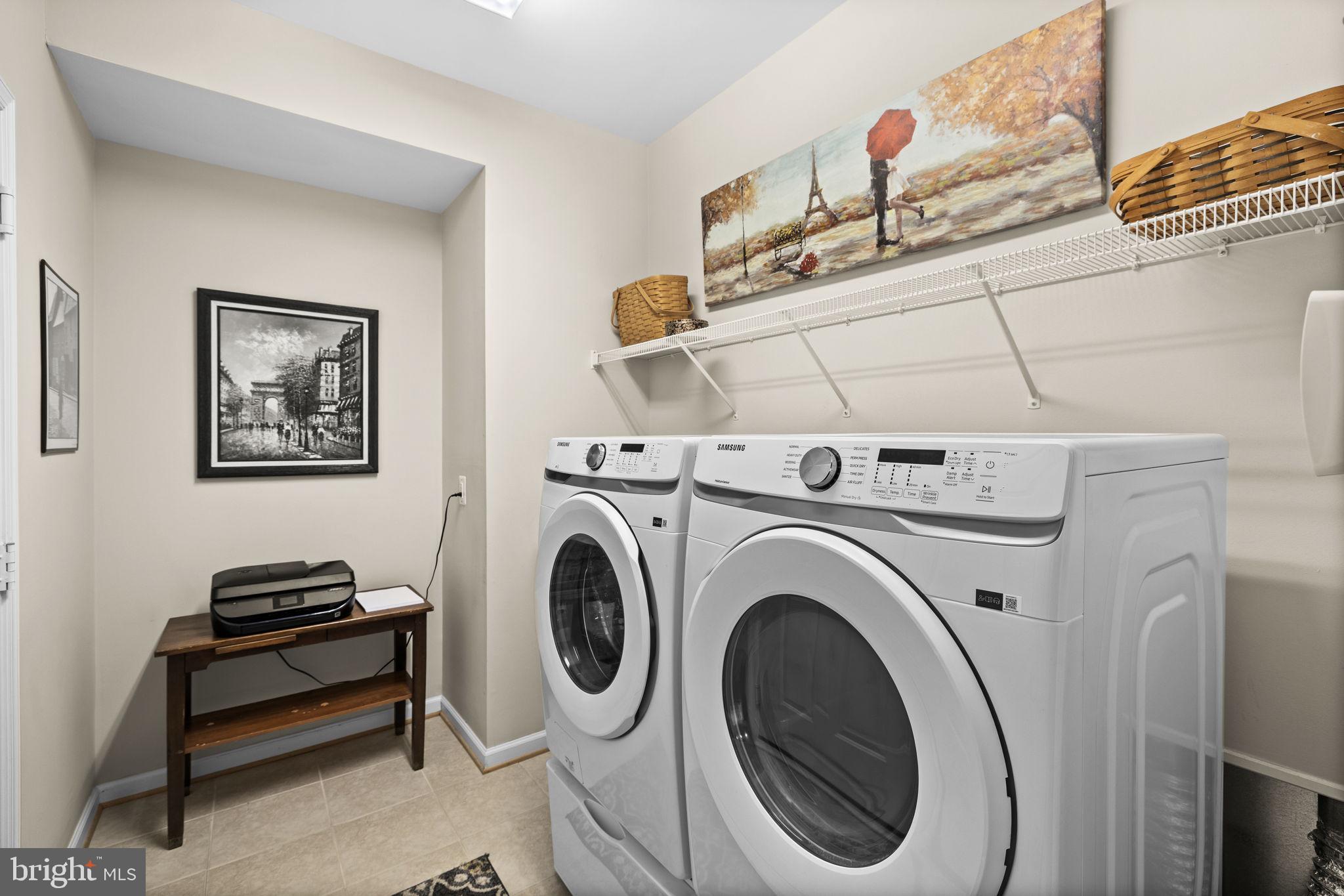 VILLAS AT SNOWDEN - Residential