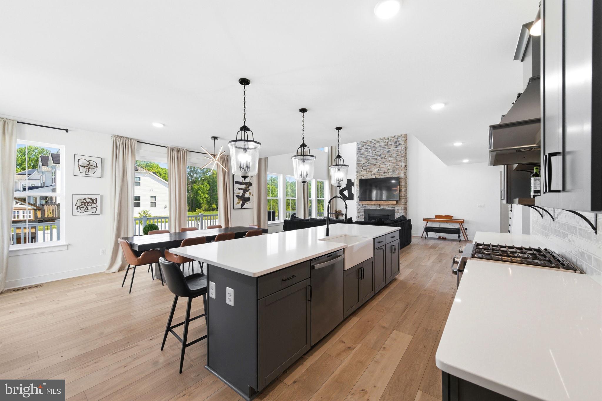 PLEASANTON - Residential