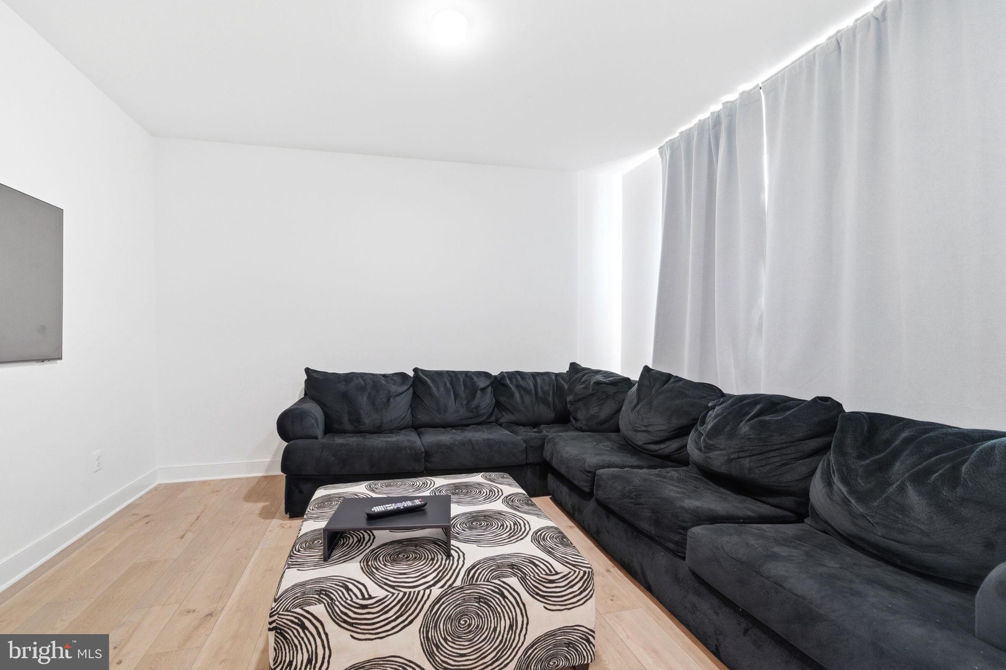 PLEASANTON - Residential