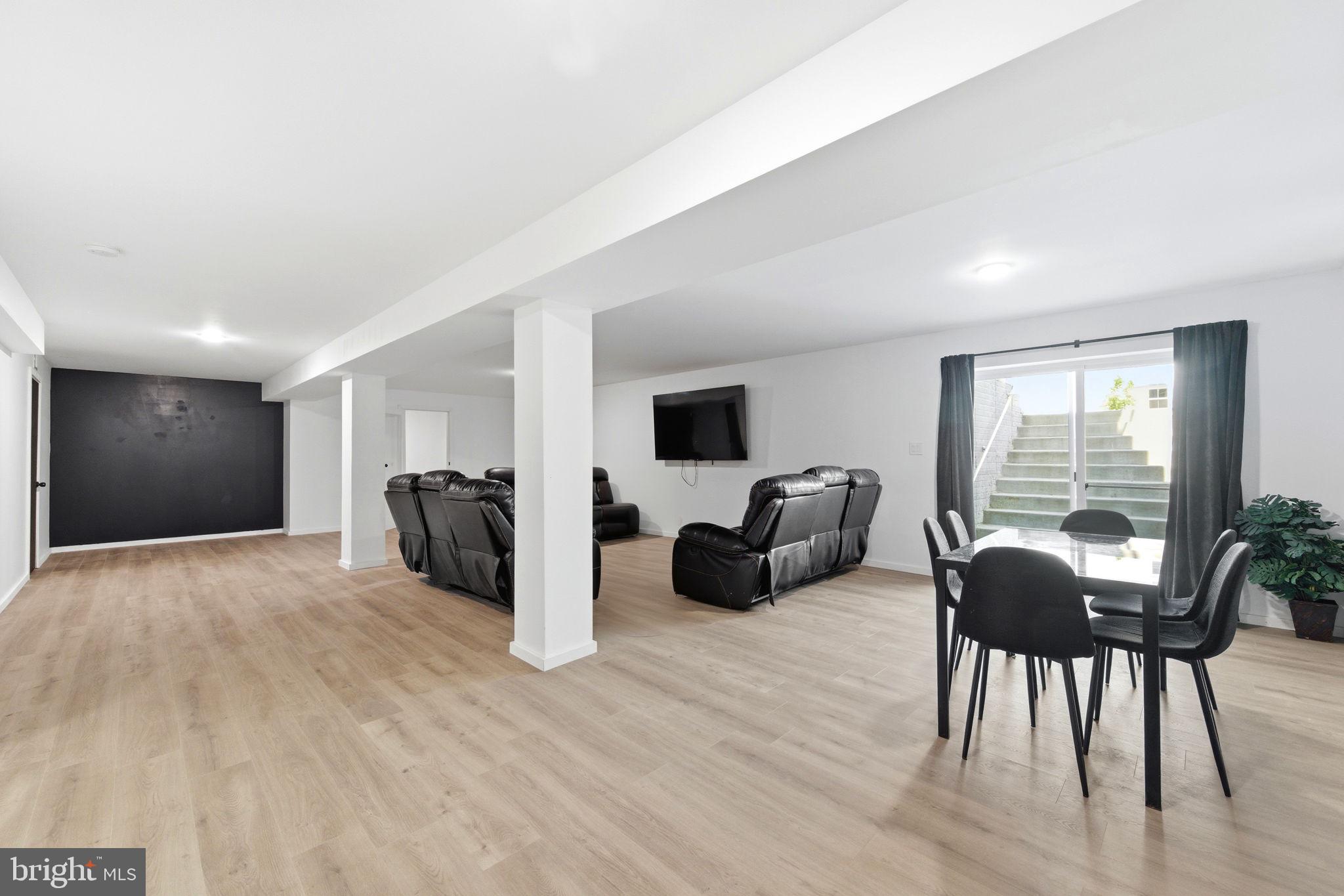 PLEASANTON - Residential