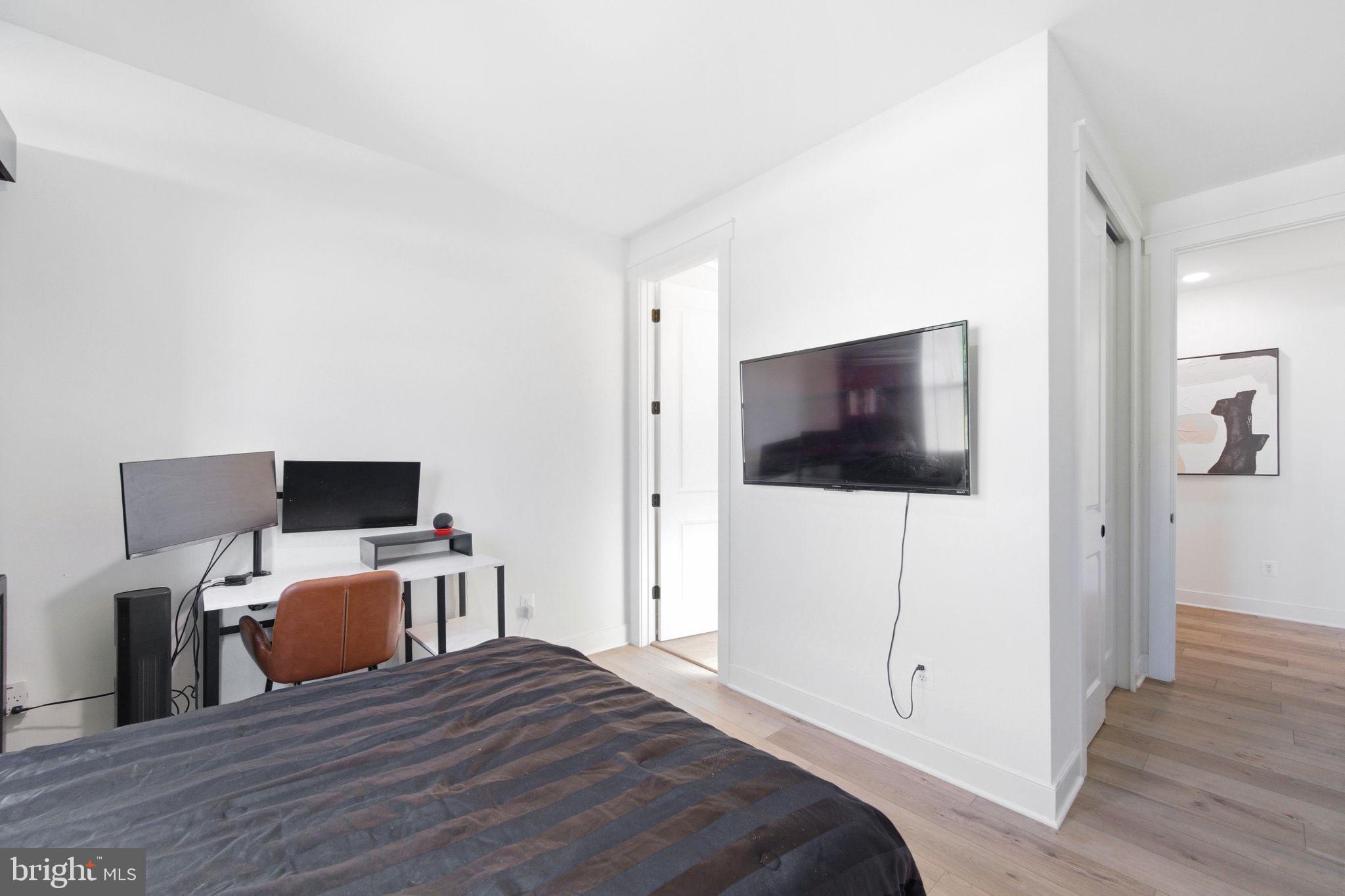 PLEASANTON - Residential