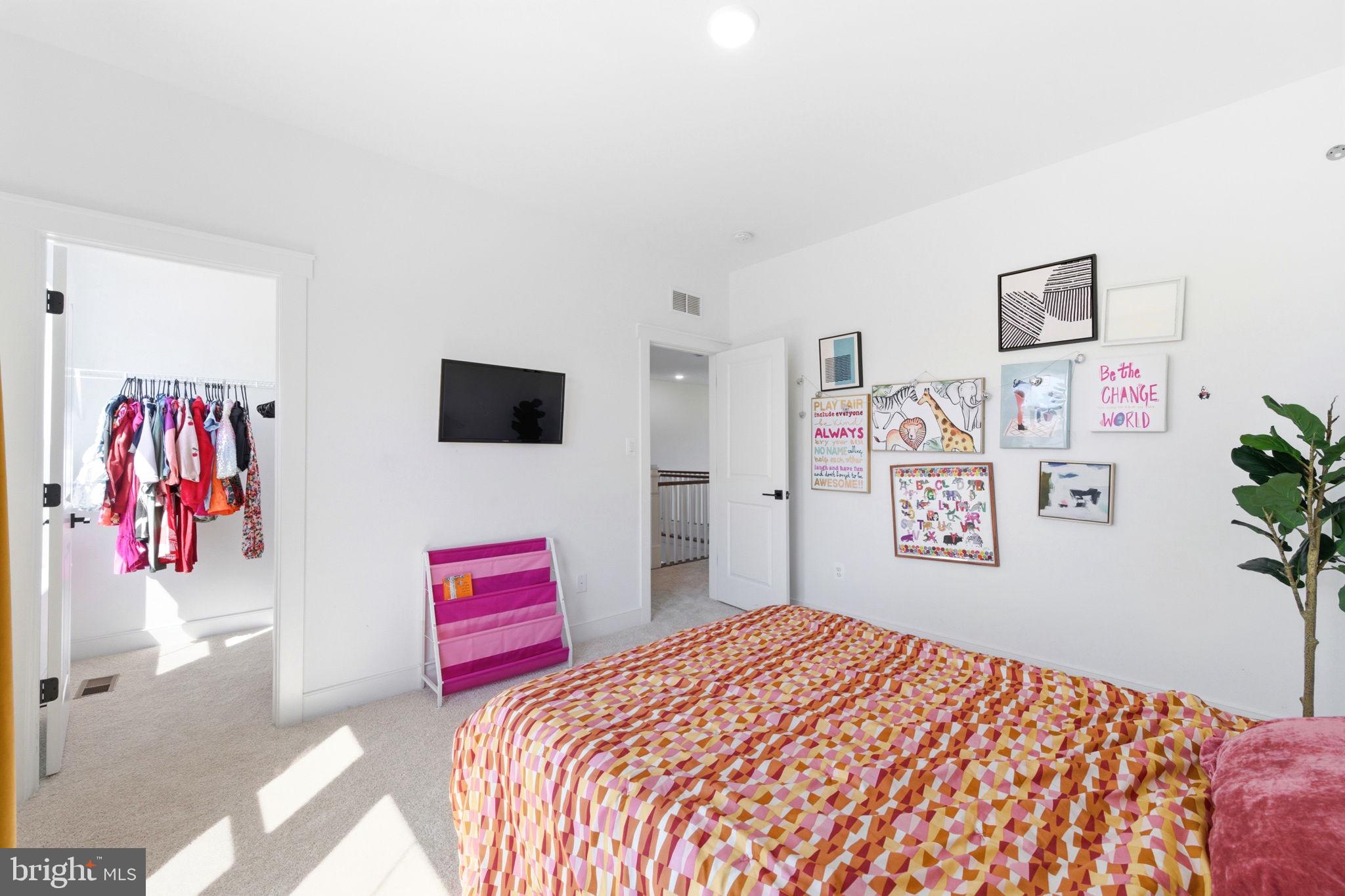 PLEASANTON - Residential