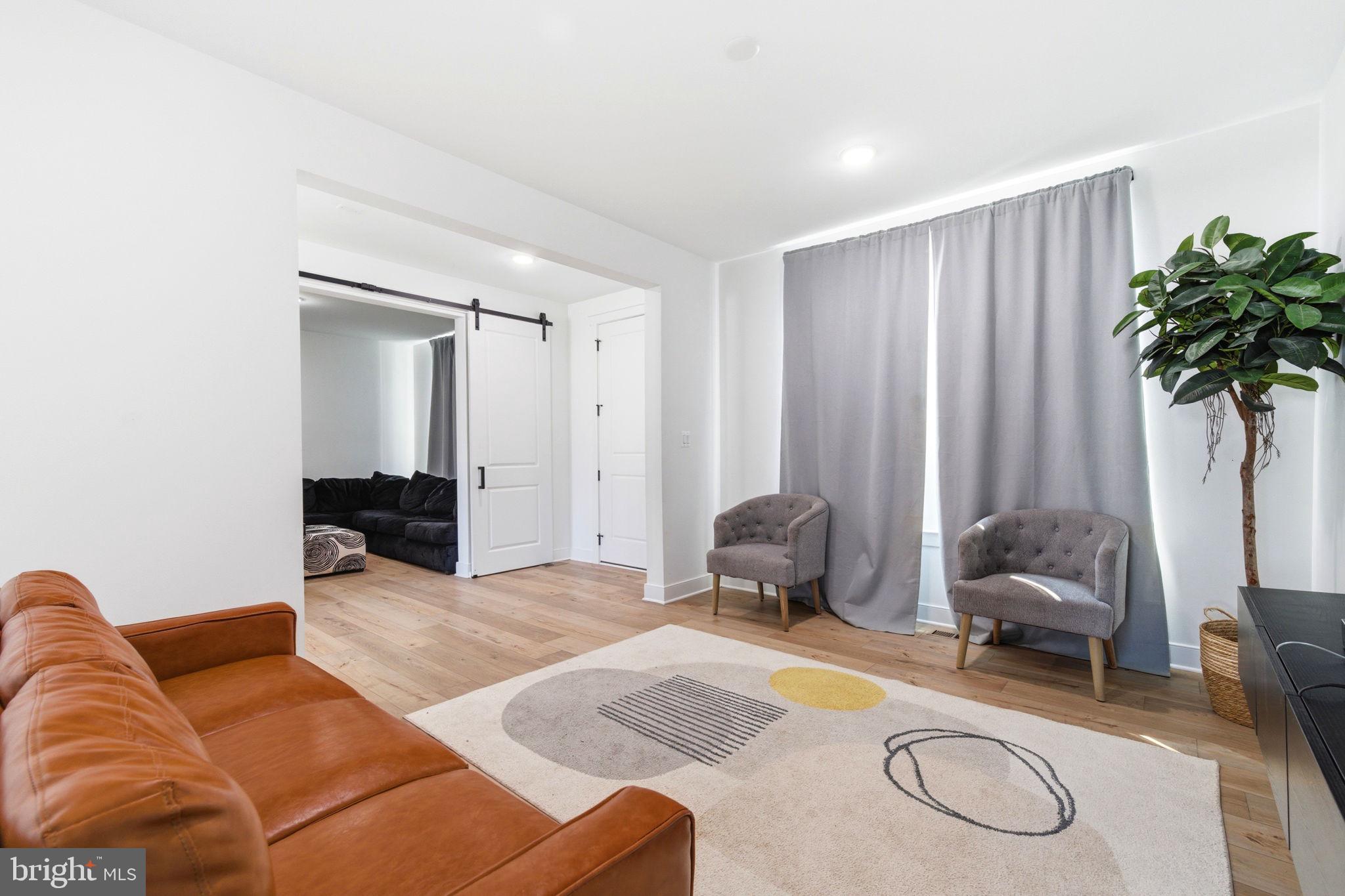 PLEASANTON - Residential
