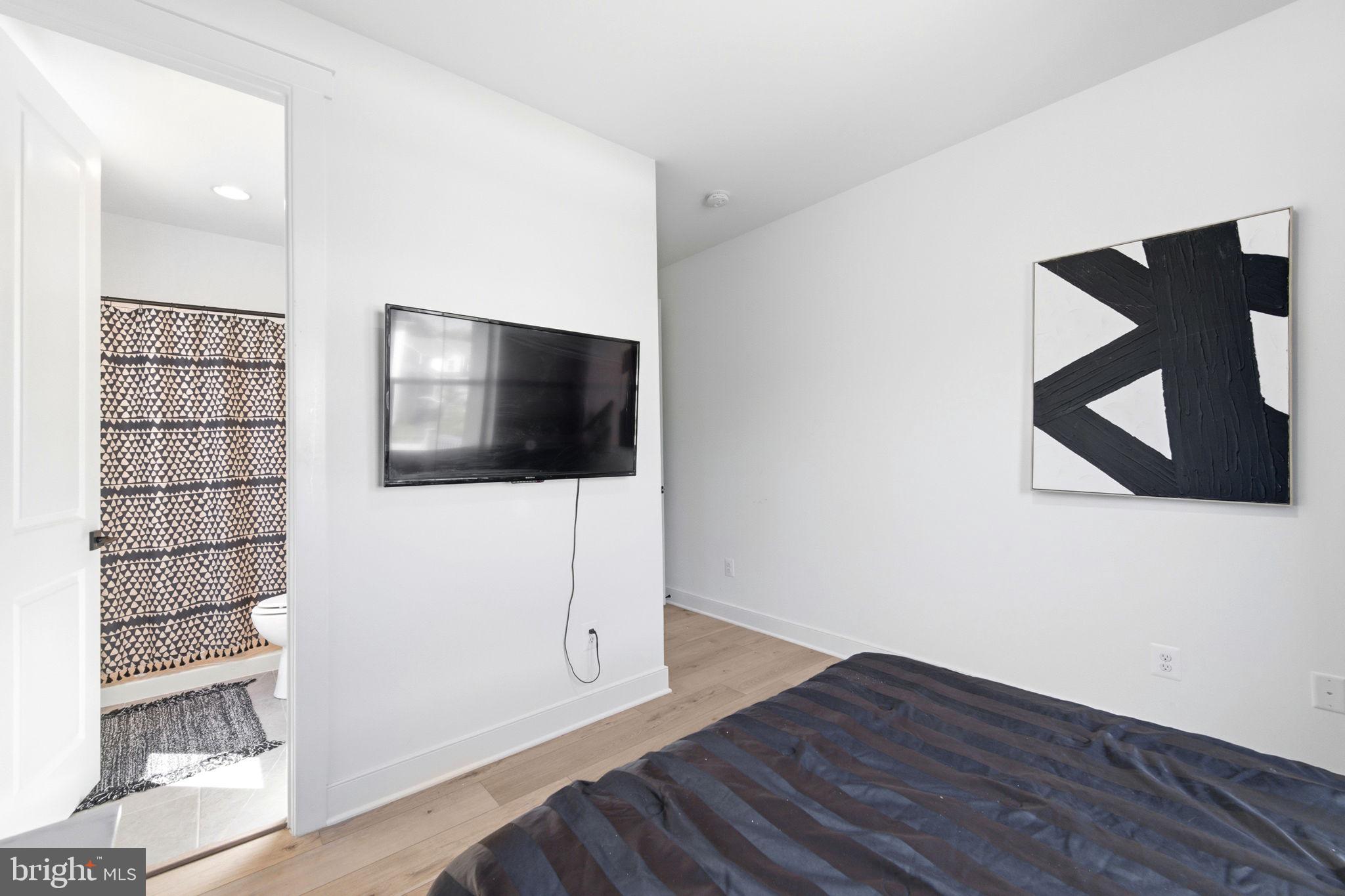 PLEASANTON - Residential