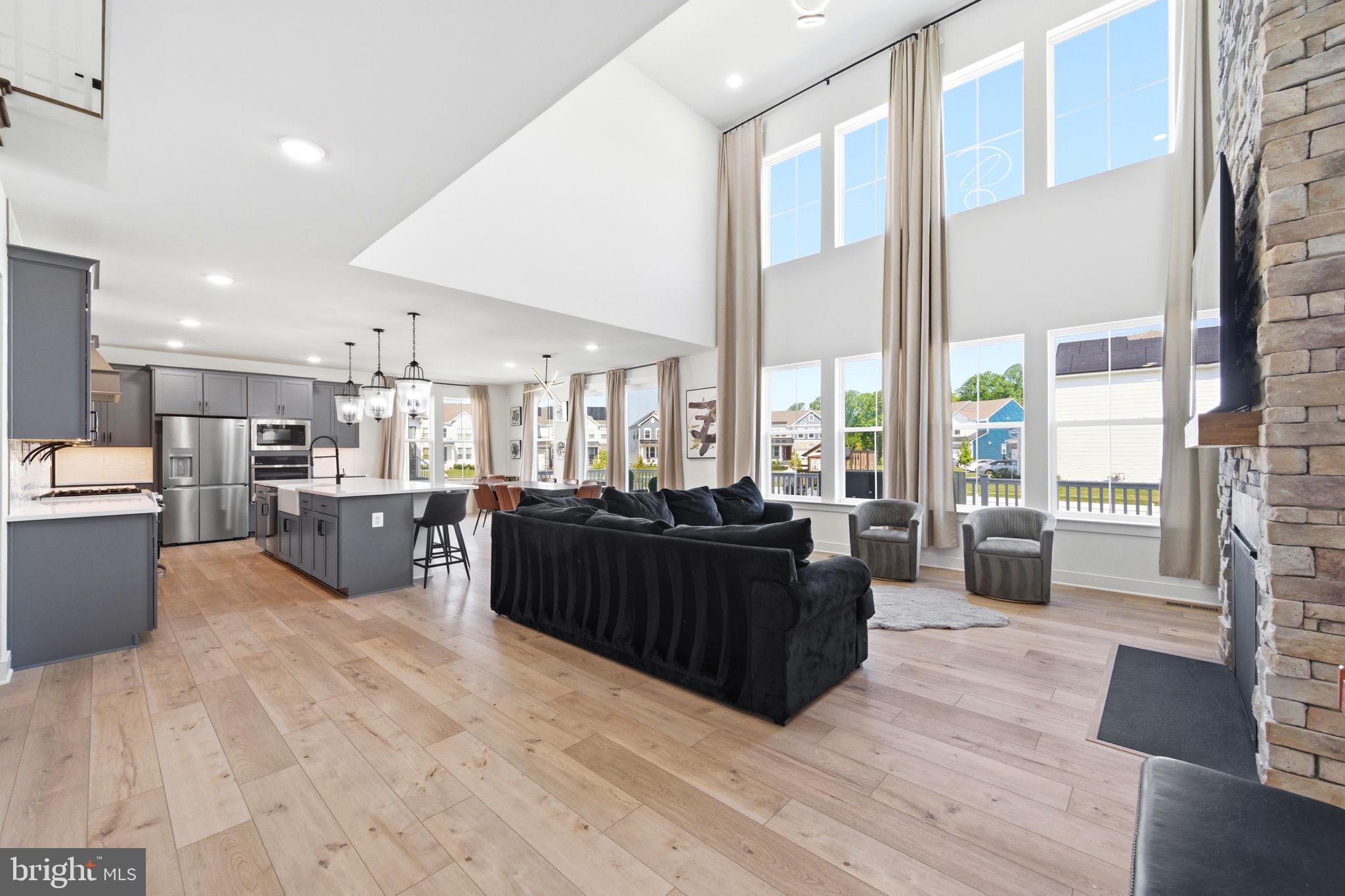 PLEASANTON - Residential