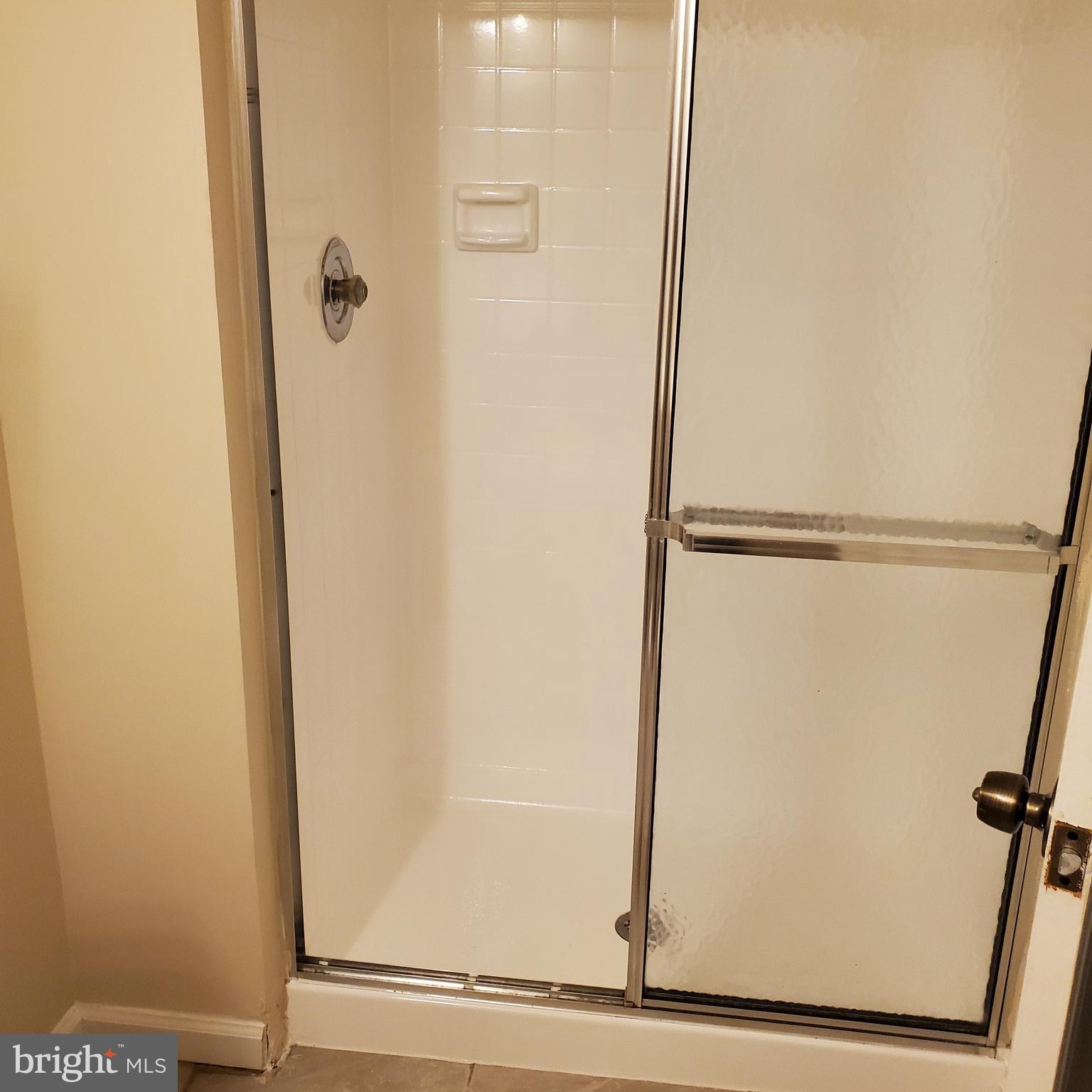 ALLEN POND TOWNHOUSES-PL - Residential