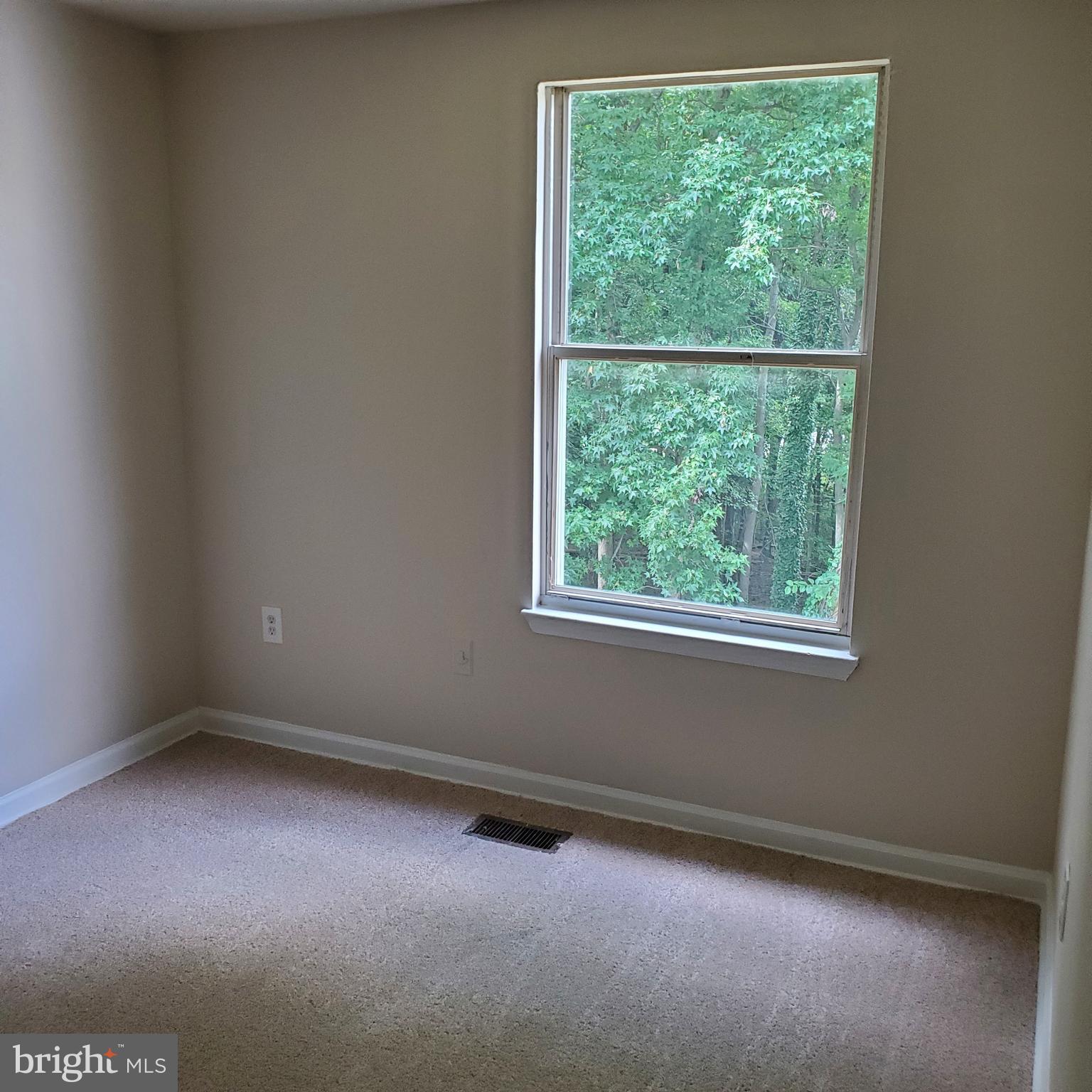 ALLEN POND TOWNHOUSES-PL - Residential