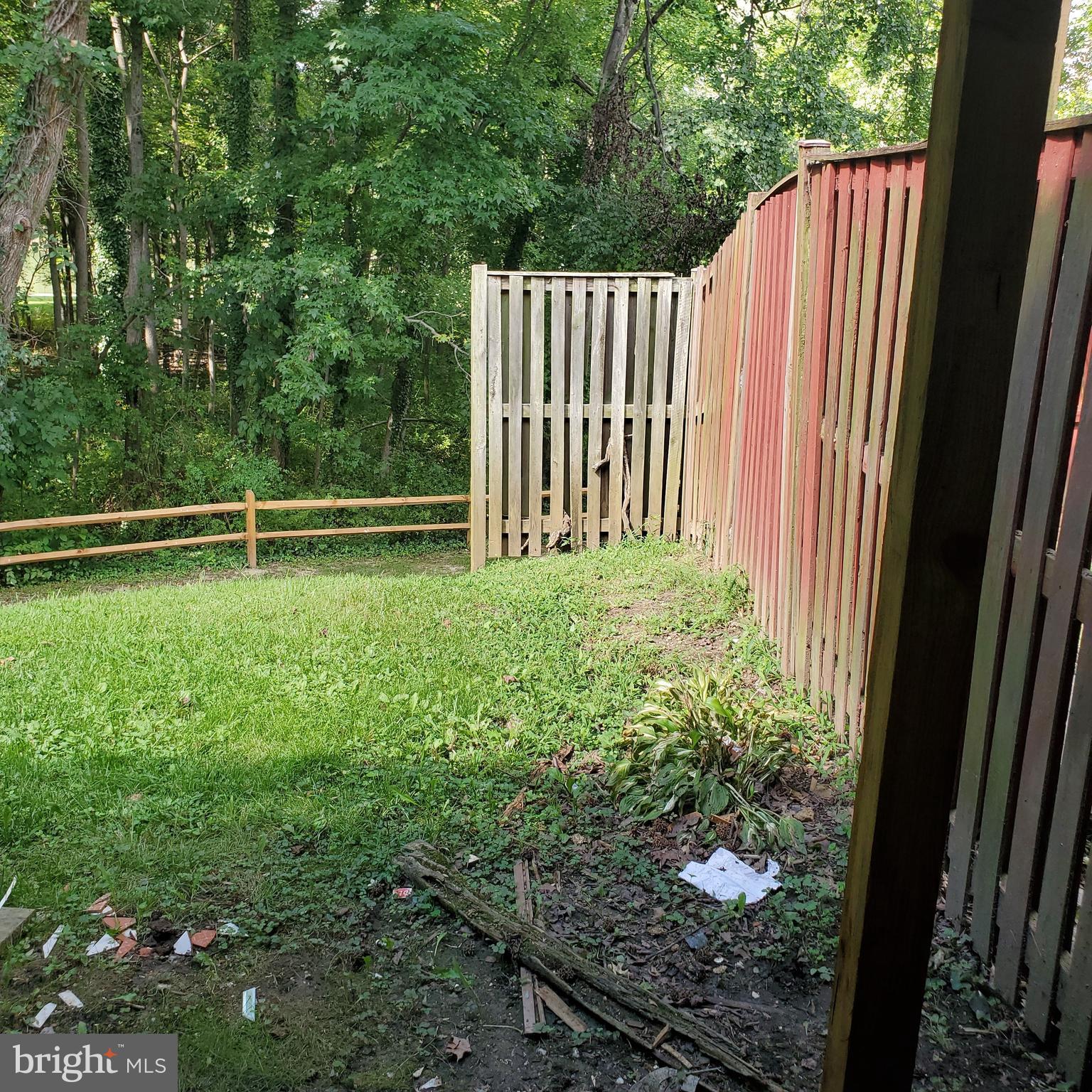 ALLEN POND TOWNHOUSES-PL - Residential