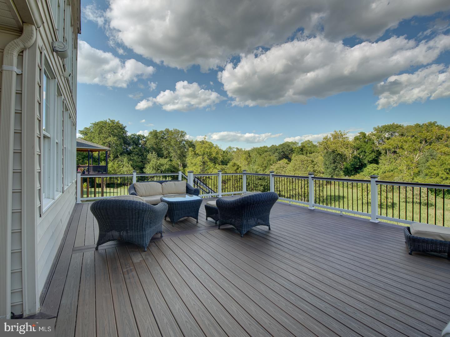 LOUDOUN VALLEY ESTATES 2 - Residential