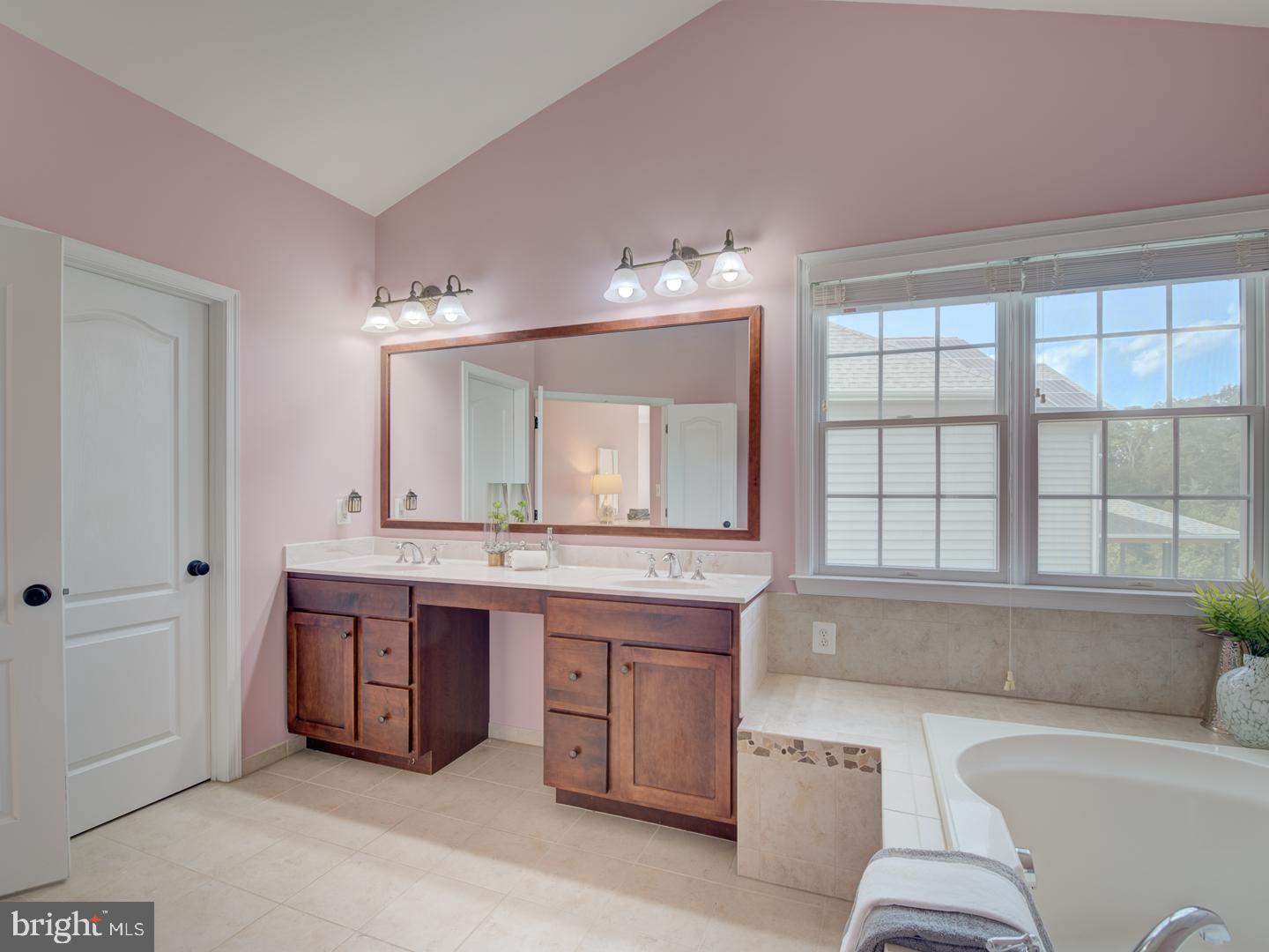 LOUDOUN VALLEY ESTATES 2 - Residential