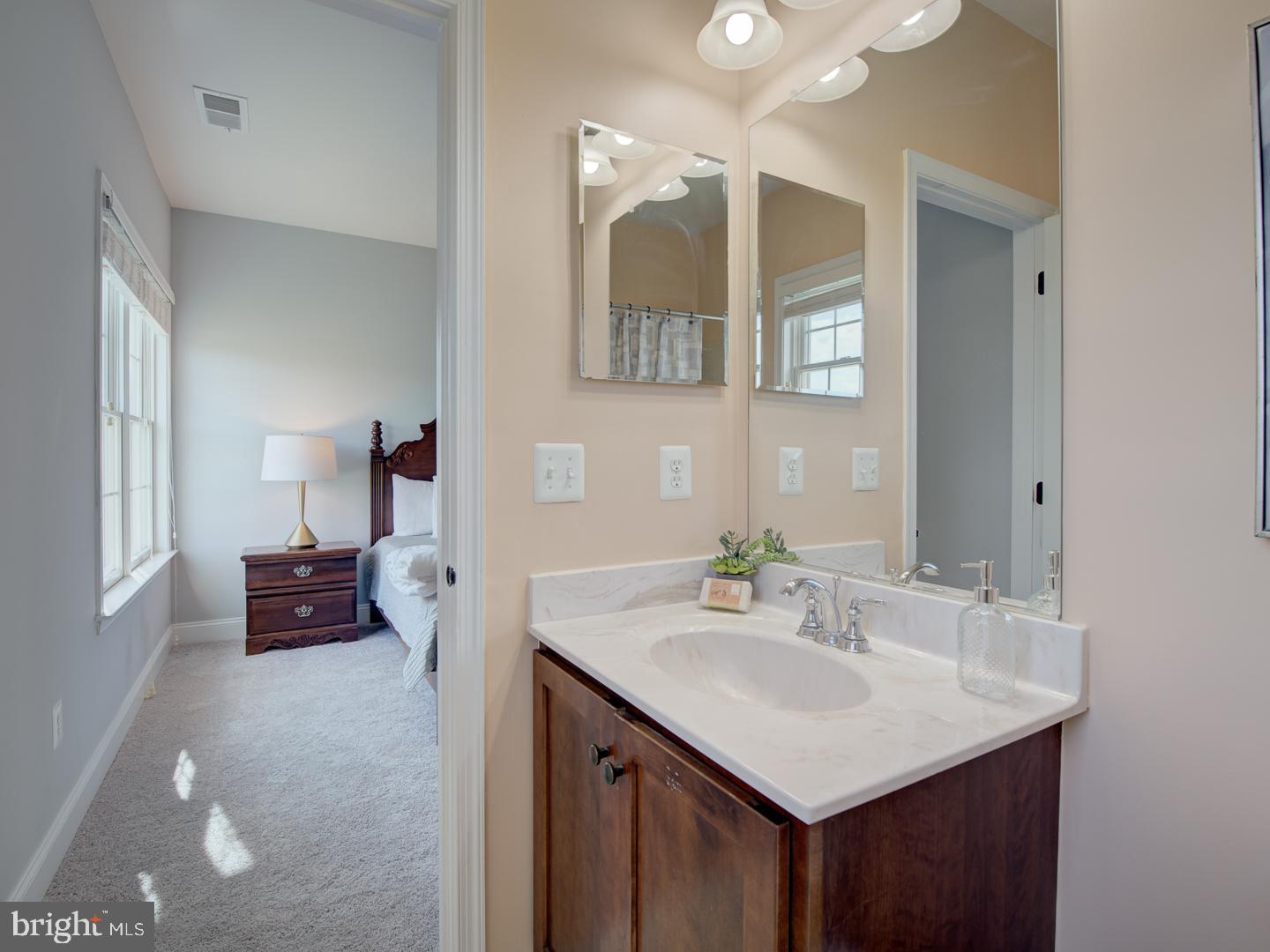 LOUDOUN VALLEY ESTATES 2 - Residential