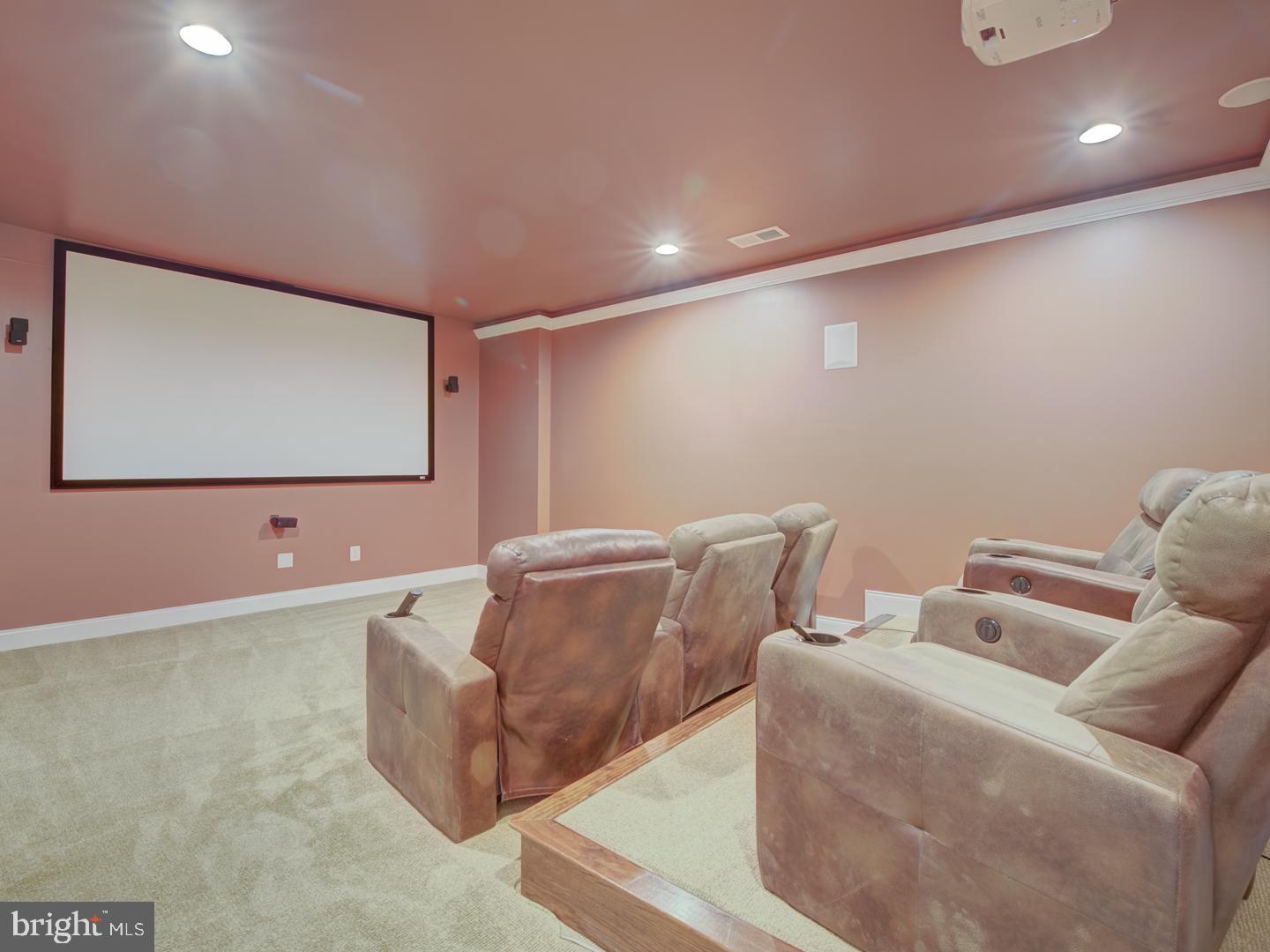 LOUDOUN VALLEY ESTATES 2 - Residential