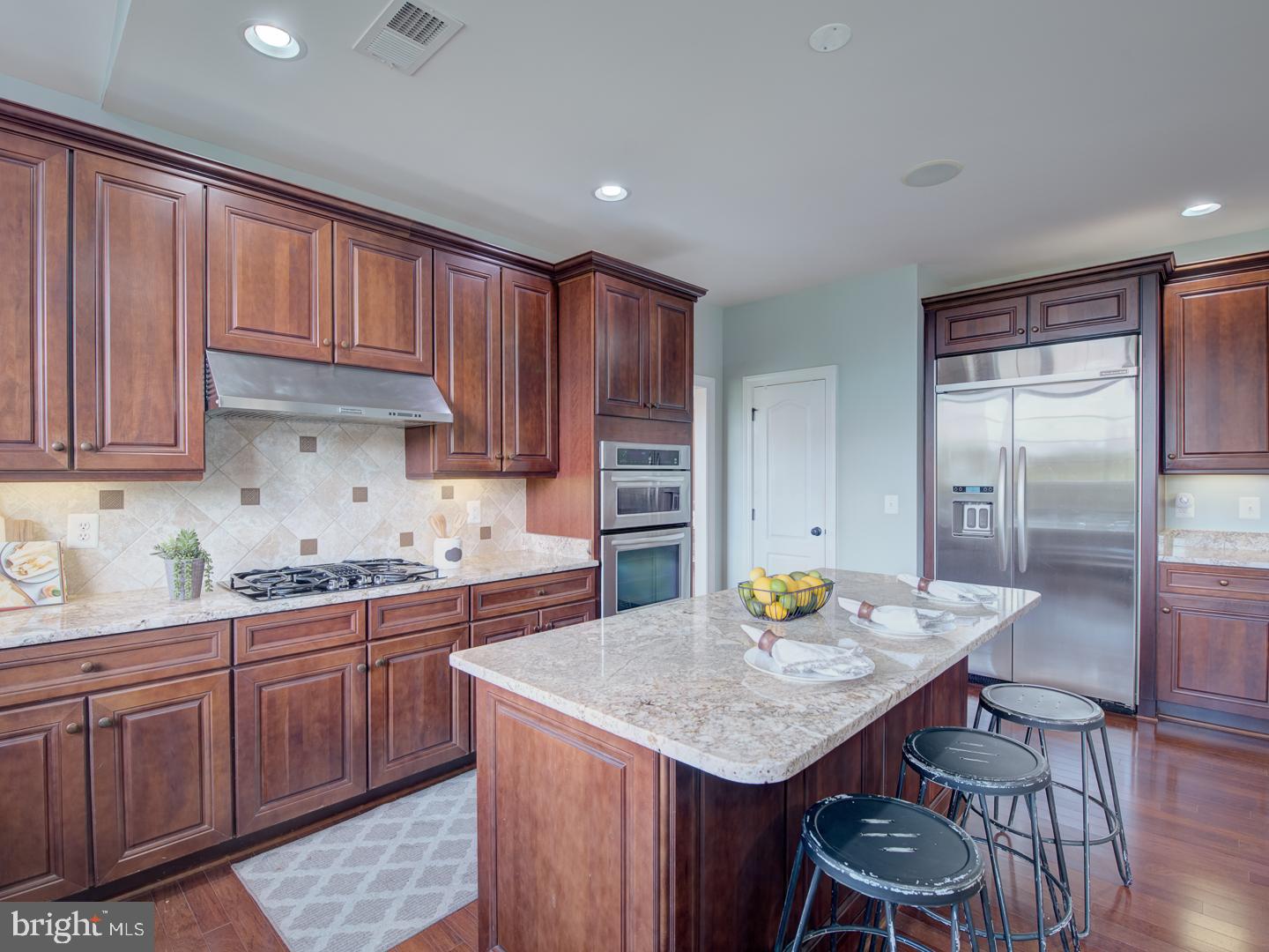 LOUDOUN VALLEY ESTATES 2 - Residential