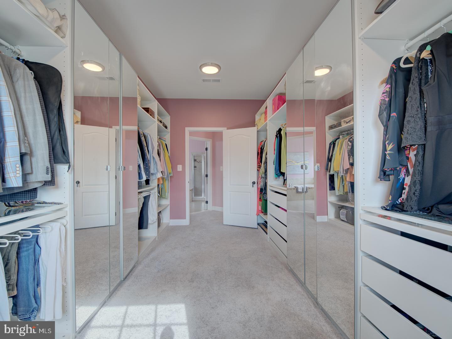 LOUDOUN VALLEY ESTATES 2 - Residential