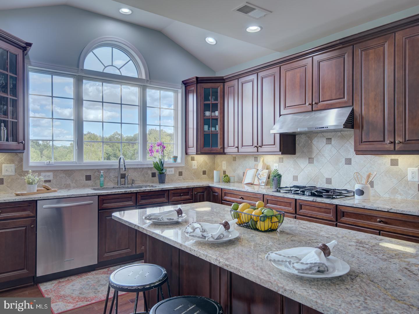 LOUDOUN VALLEY ESTATES 2 - Residential