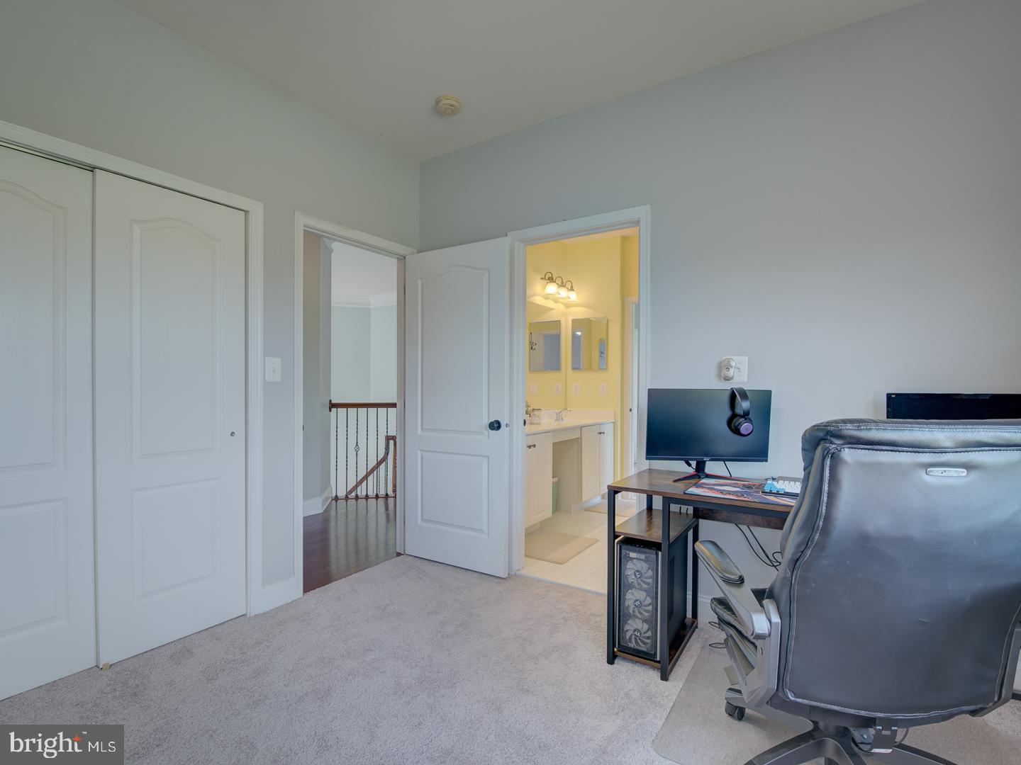 LOUDOUN VALLEY ESTATES 2 - Residential