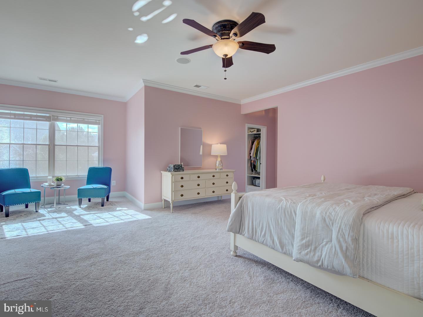 LOUDOUN VALLEY ESTATES 2 - Residential