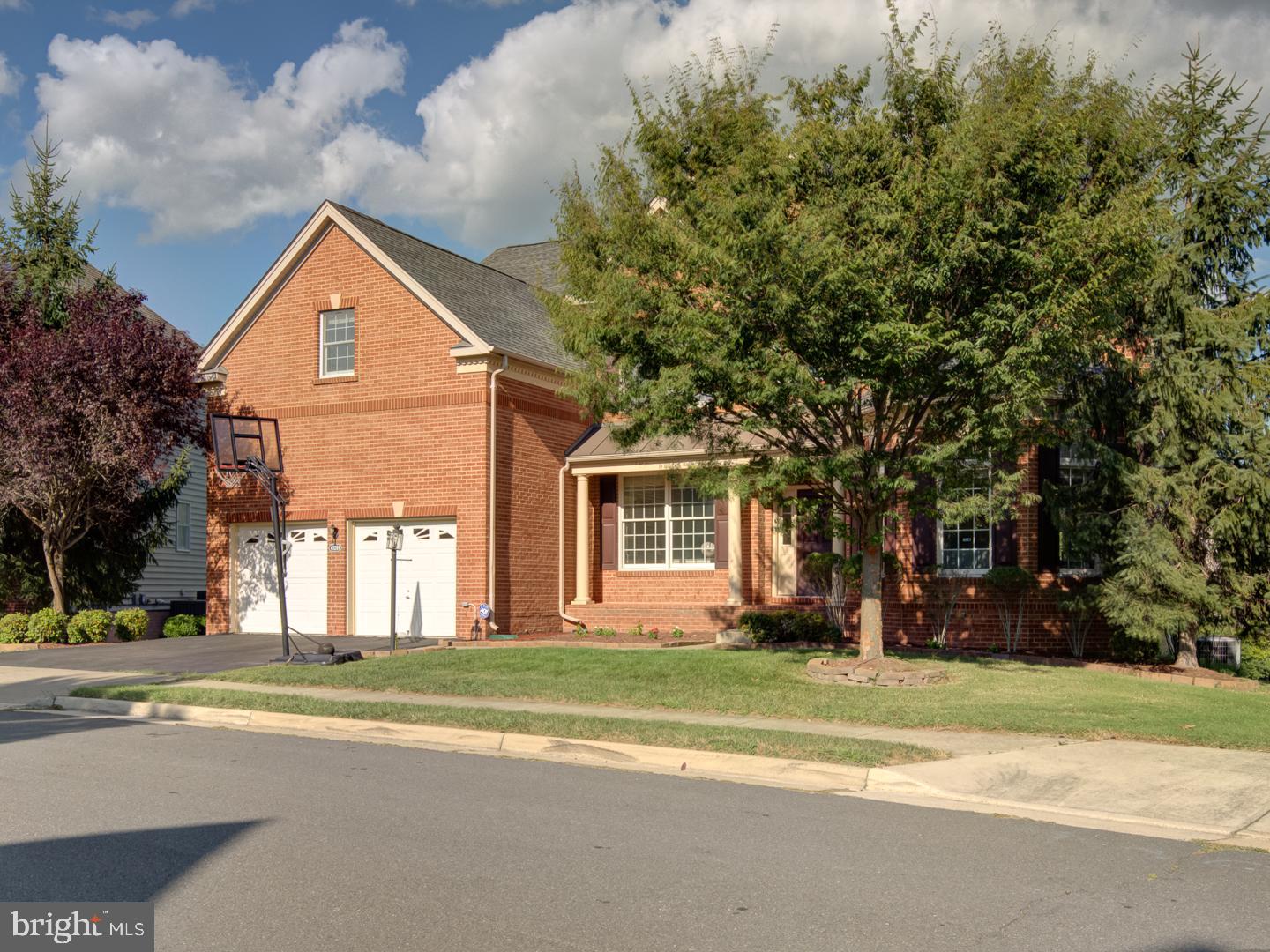 LOUDOUN VALLEY ESTATES 2 - Residential