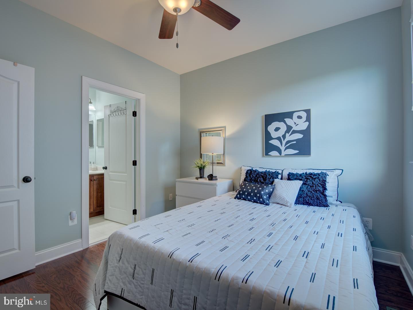 LOUDOUN VALLEY ESTATES 2 - Residential