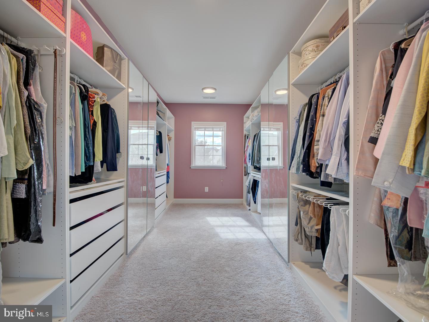 LOUDOUN VALLEY ESTATES 2 - Residential