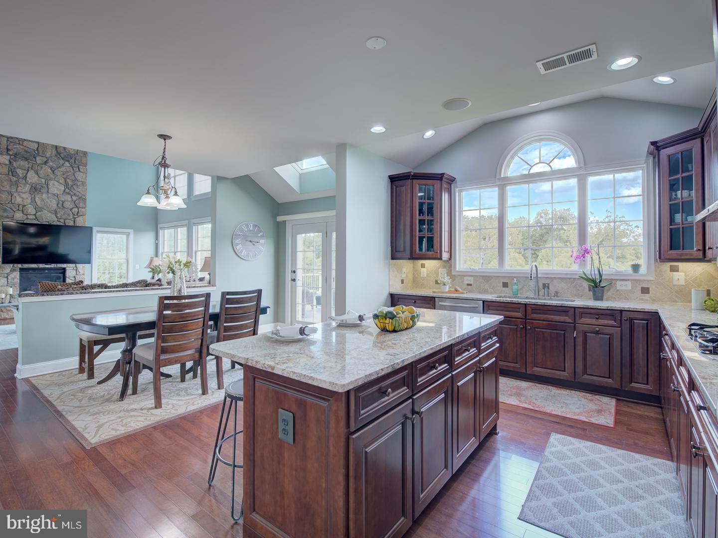 LOUDOUN VALLEY ESTATES 2 - Residential