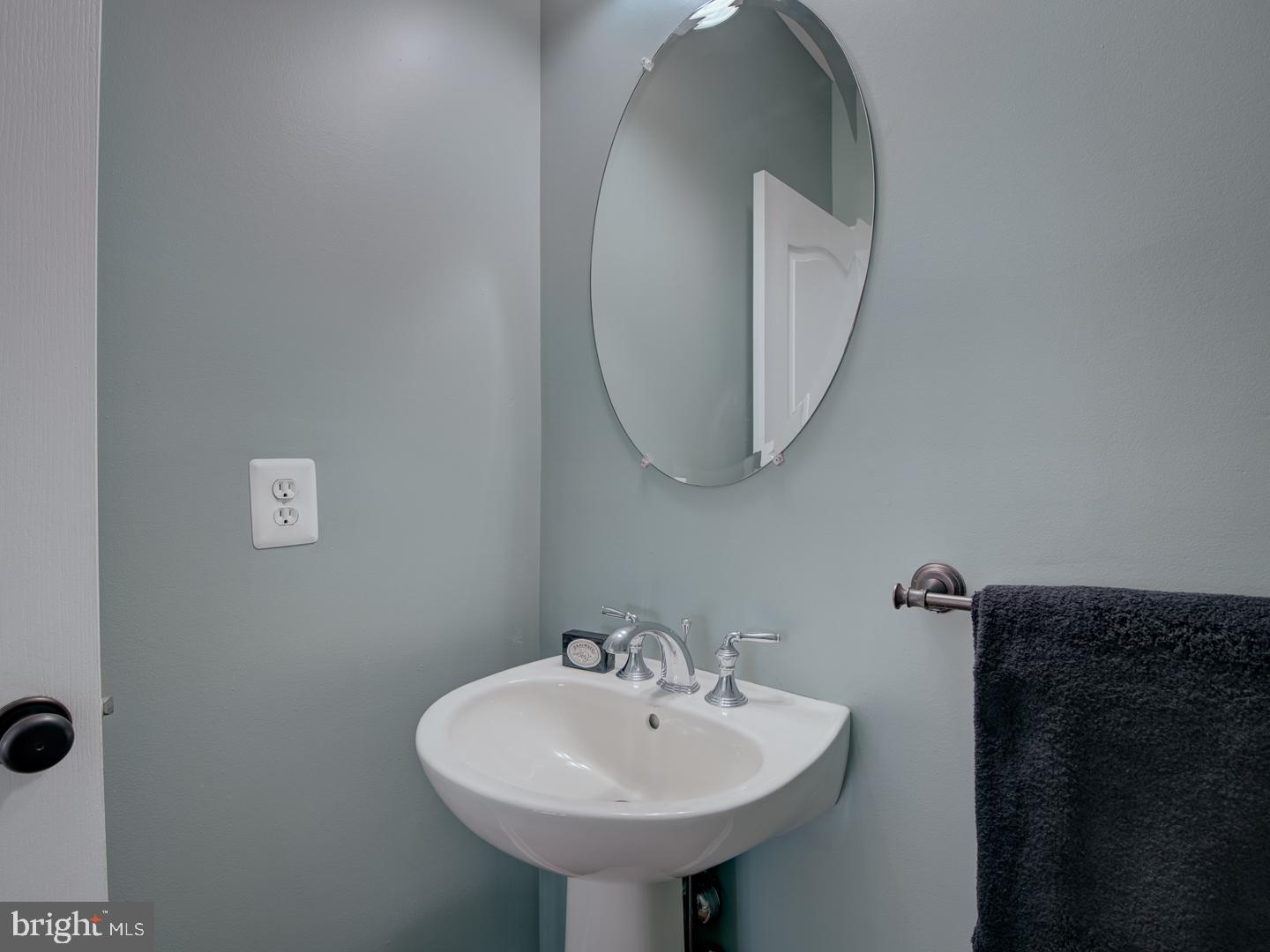 LOUDOUN VALLEY ESTATES 2 - Residential