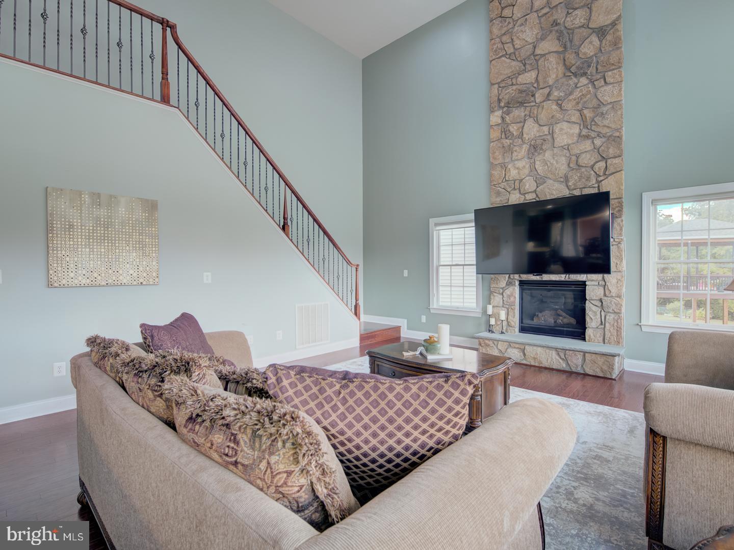 LOUDOUN VALLEY ESTATES 2 - Residential