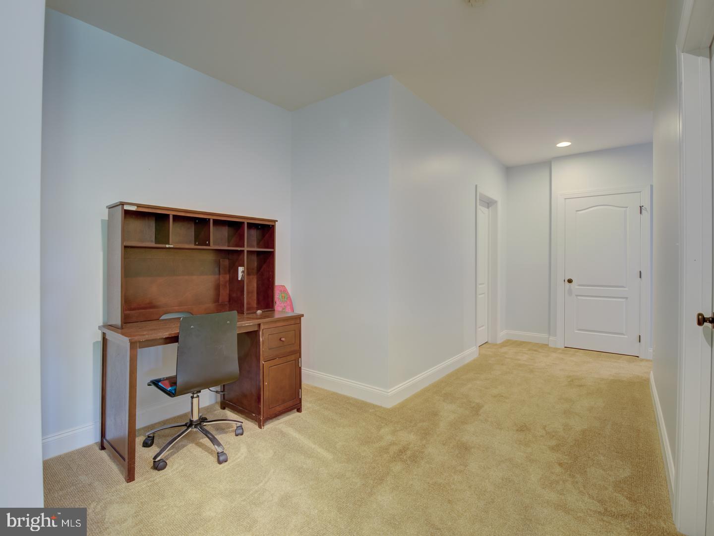 LOUDOUN VALLEY ESTATES 2 - Residential