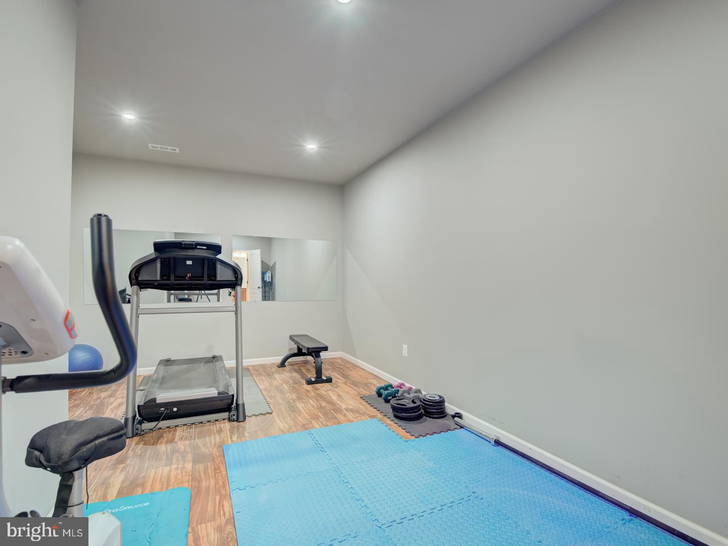 LOUDOUN VALLEY ESTATES 2 - Residential