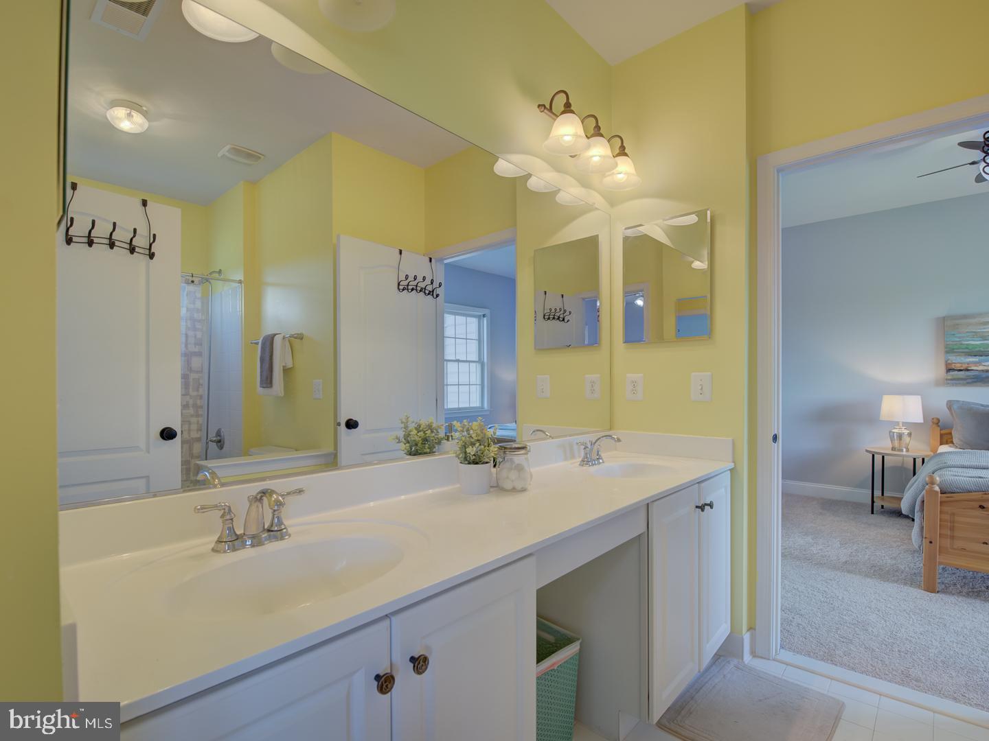 LOUDOUN VALLEY ESTATES 2 - Residential