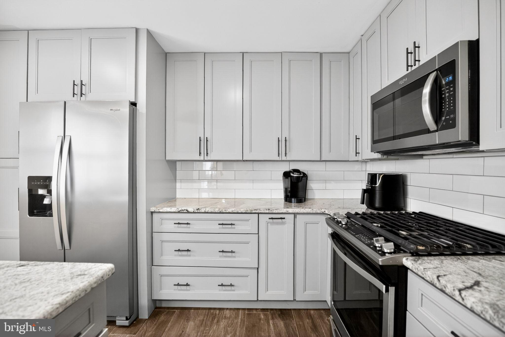 GLENSIDE - Residential