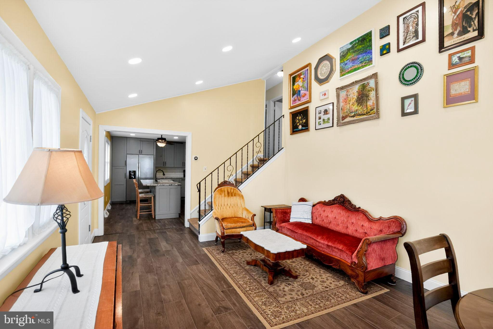 GLENSIDE - Residential