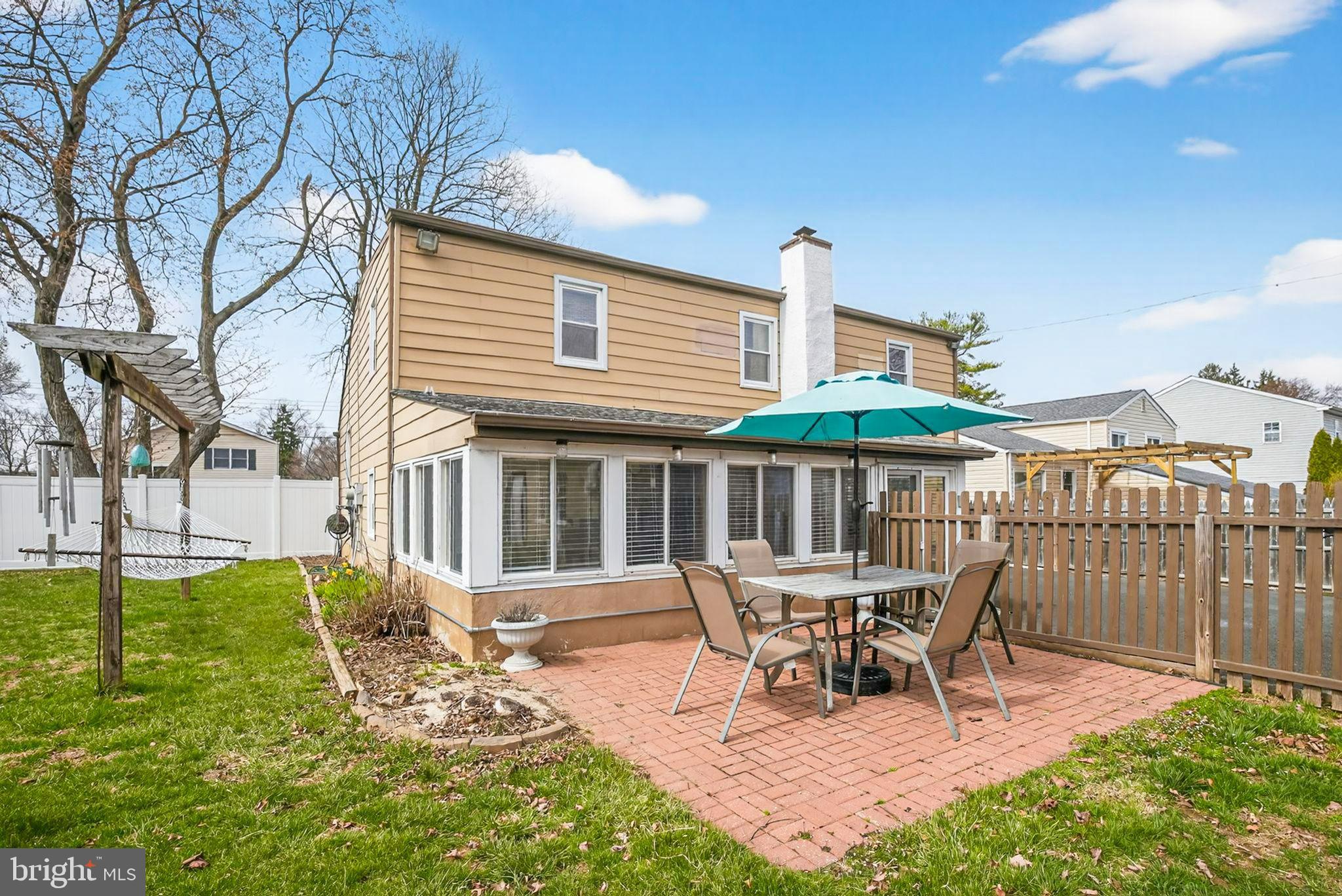 GLENSIDE - Residential