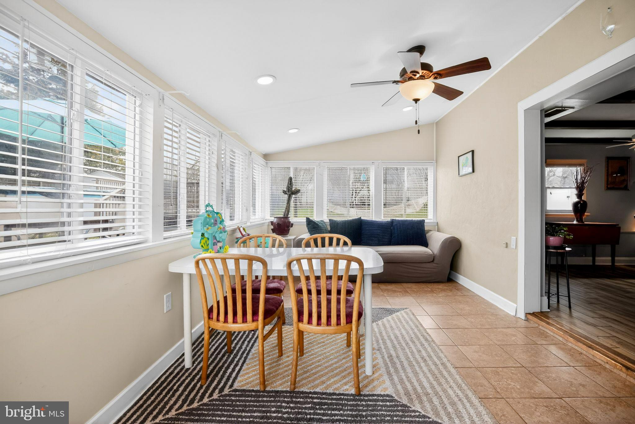 GLENSIDE - Residential