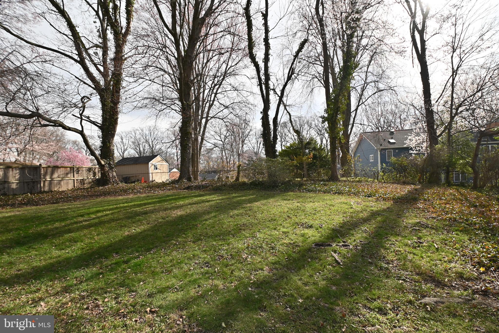 NORTH SPRINGFIELD - Residential