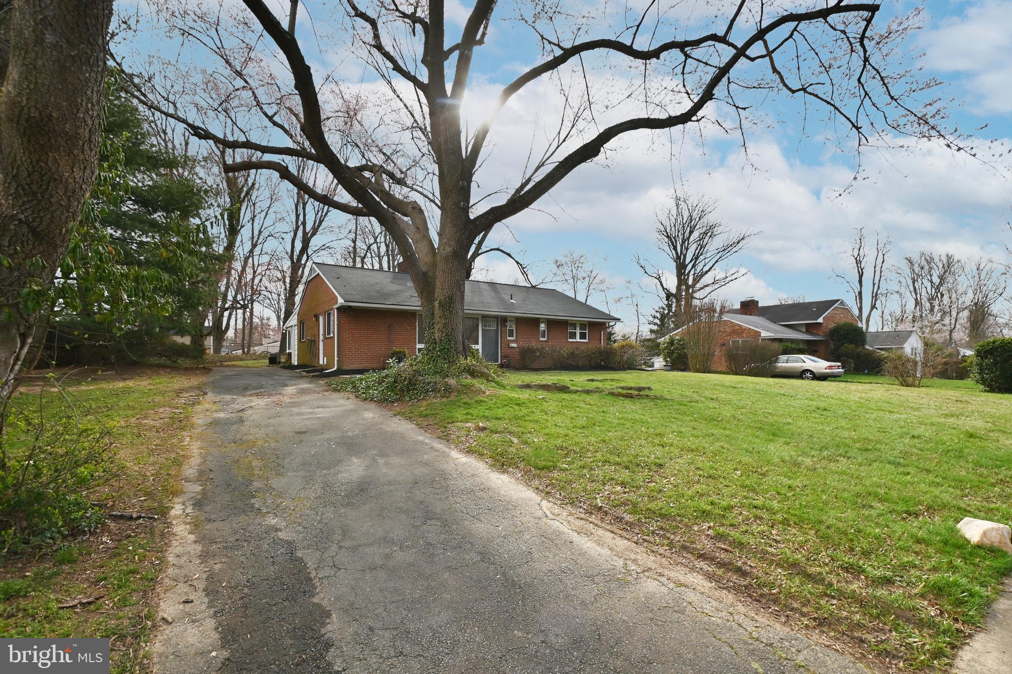 NORTH SPRINGFIELD - Residential