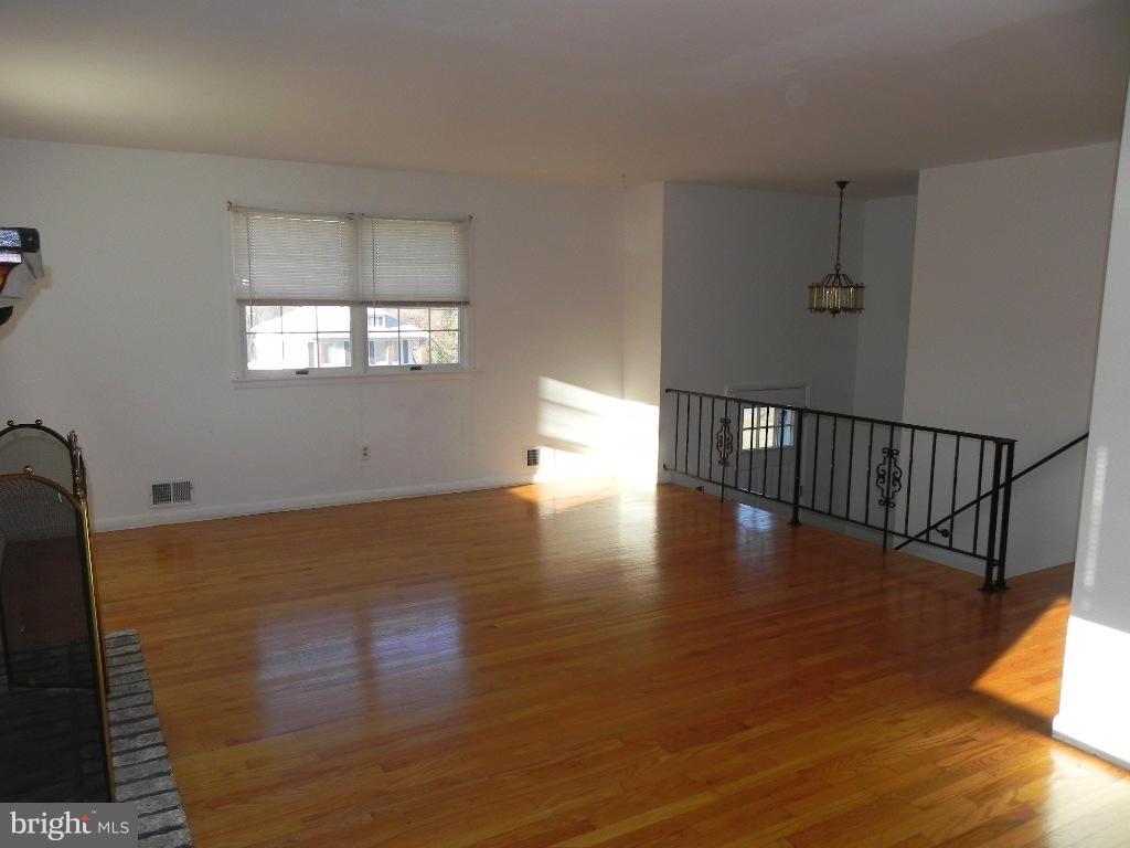 ROSEDALE - Residential