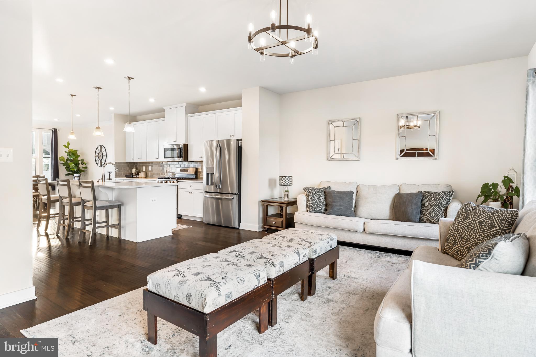 LAKE FREDERICK - Residential Lease