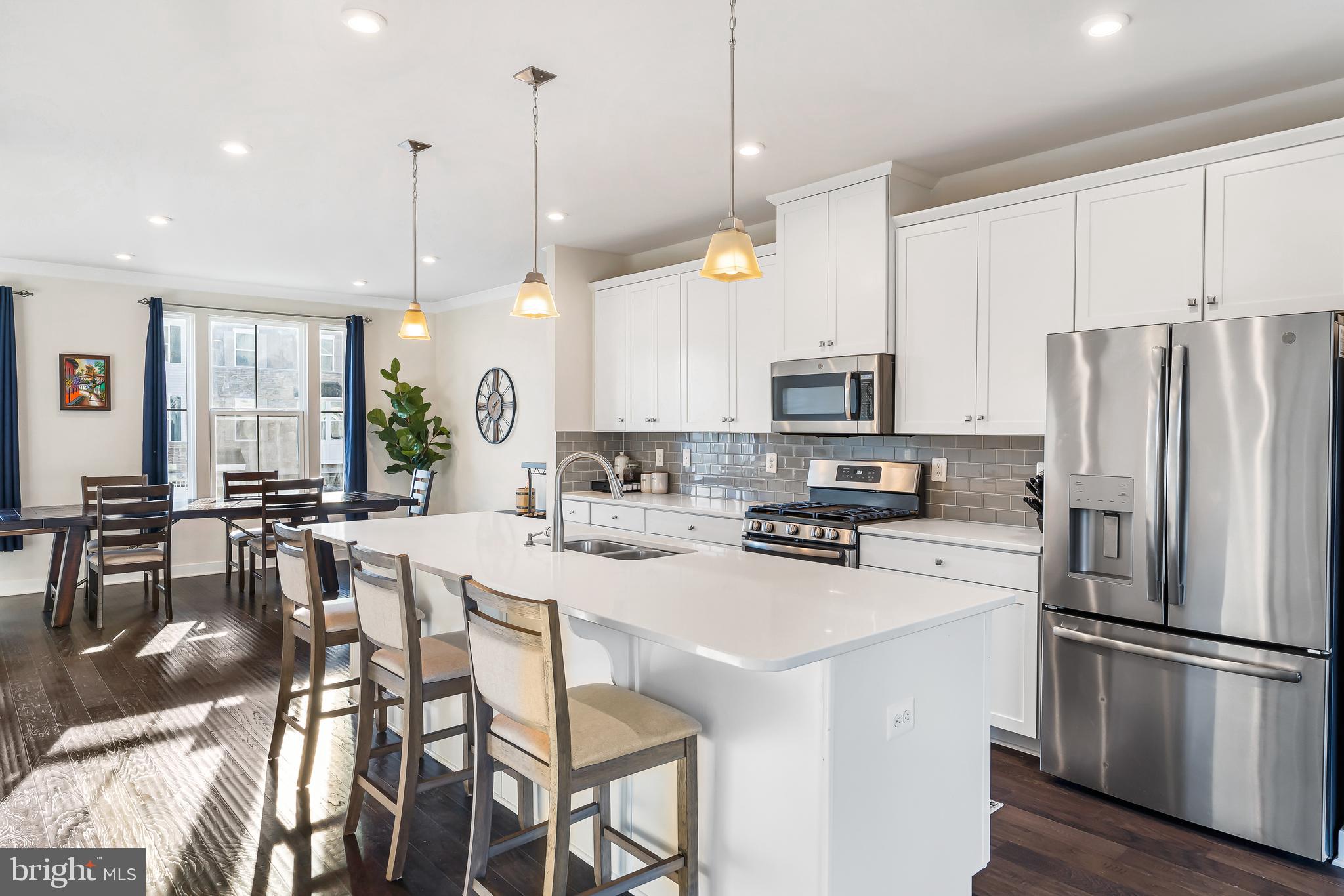 LAKE FREDERICK - Residential Lease