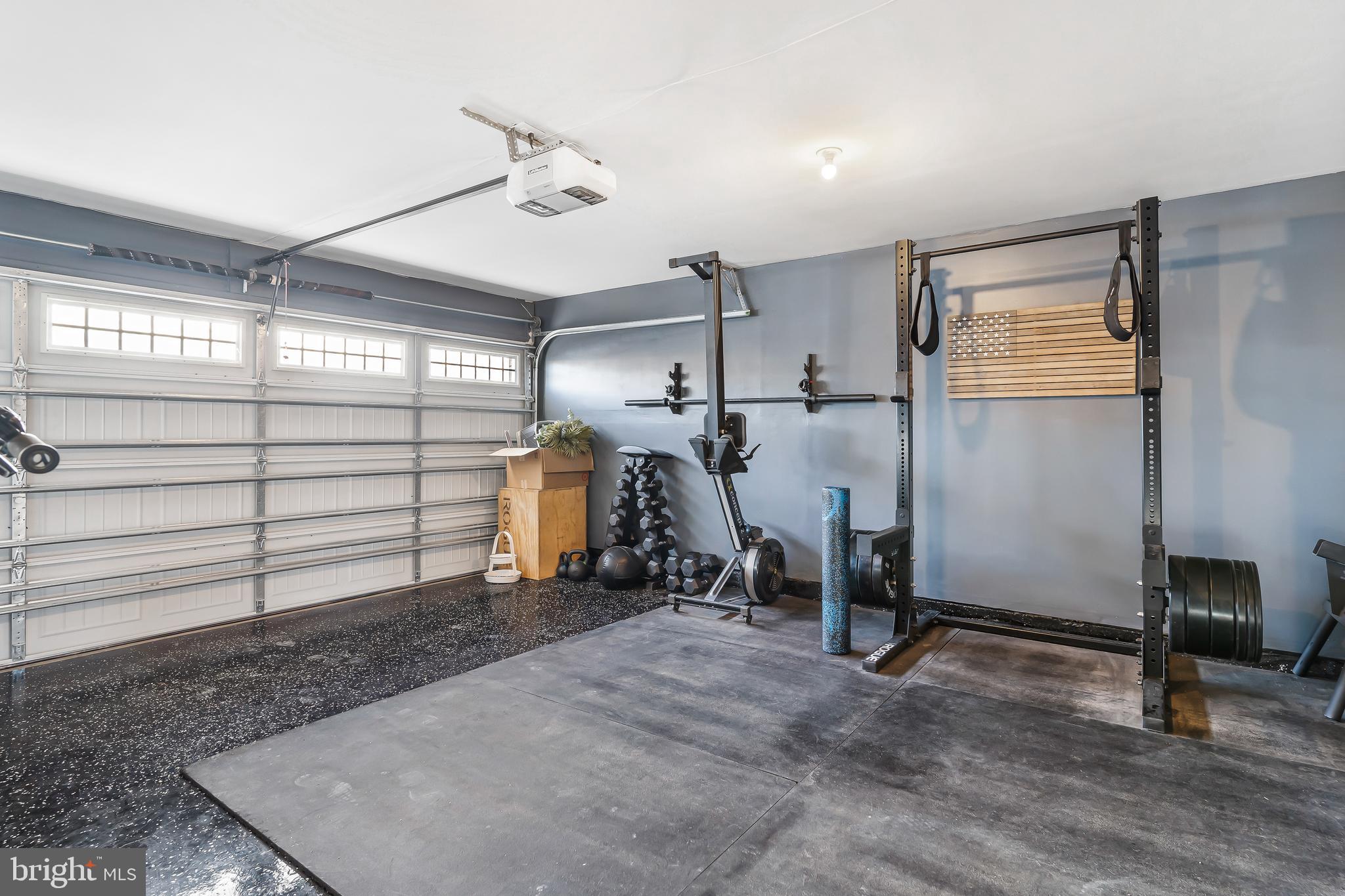 LAKE FREDERICK - Residential Lease